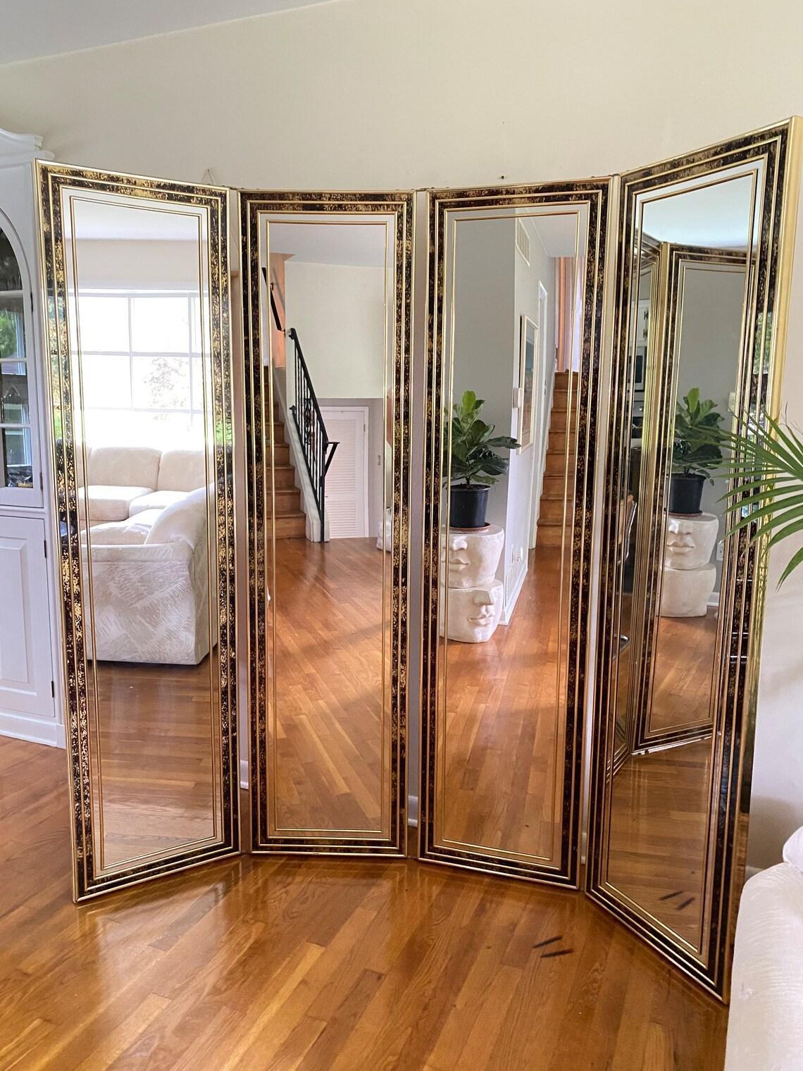 Hollywood Regency Style Adjustable Four Panel Floor Mirror Room Divider In Excellent Condition For Sale In Elkton, MD
