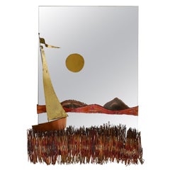 Specchio scultura a parete in ottone in stile Hollywood Regency e design anni '70