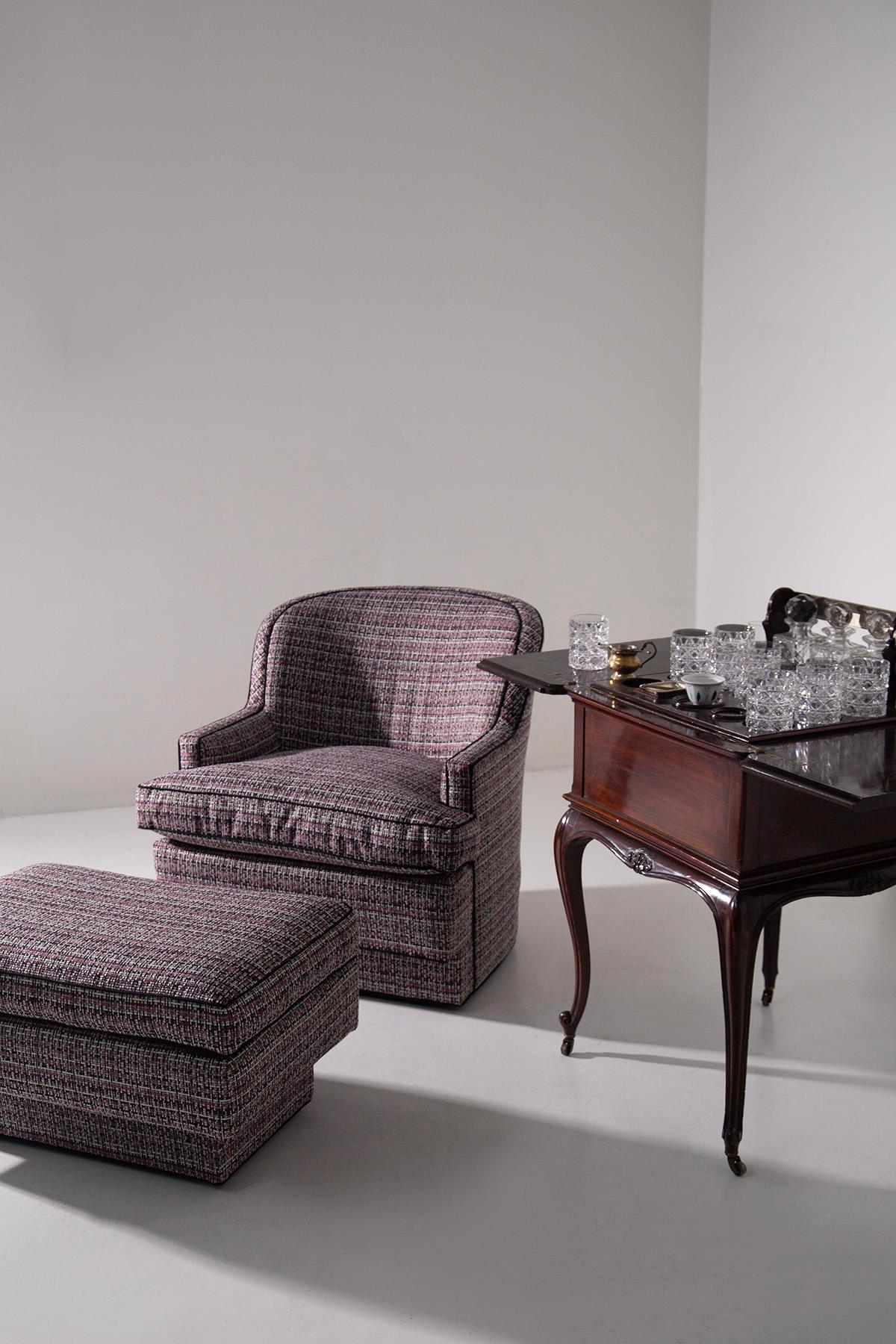 Conjunto de sillón y otomana estilo Hollywood Regency Mid-20th Century en venta
