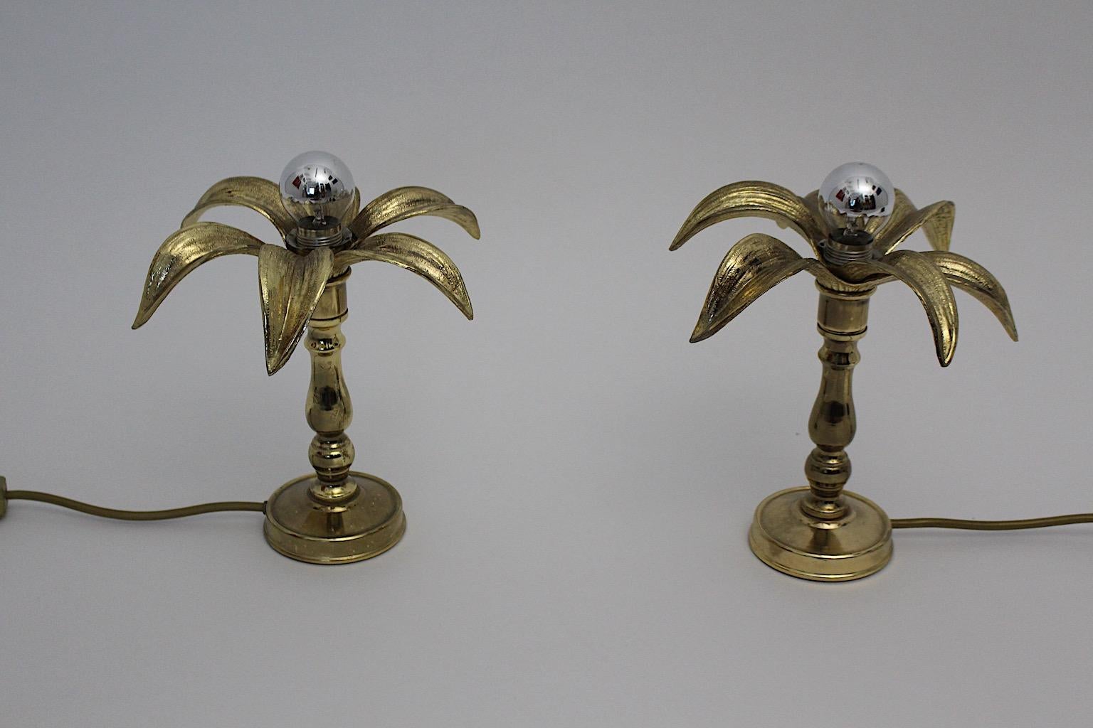 Hollywood Regency Style Brass Duo Table Lamps Flower Lillies Willy Daro, 1970s For Sale 5