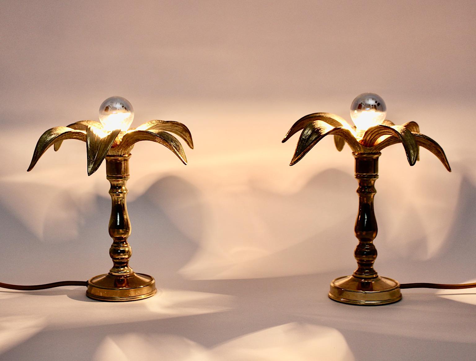 20th Century Hollywood Regency Style Brass Duo Table Lamps Flower Lillies Willy Daro, 1970s For Sale