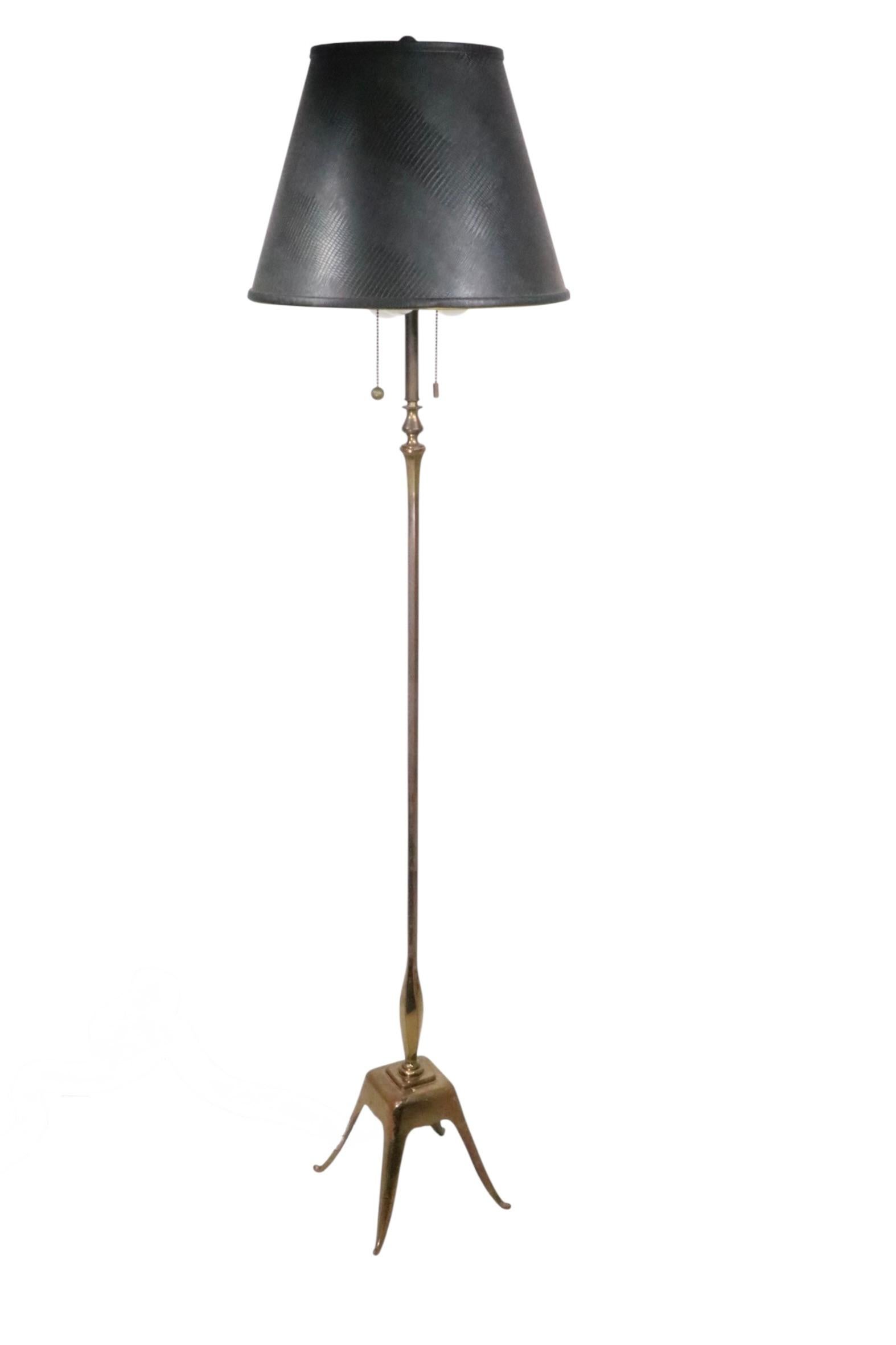 Lampada da terra in ottone in stile Hollywood Regency, anni '40/'60 ca. in vendita 2