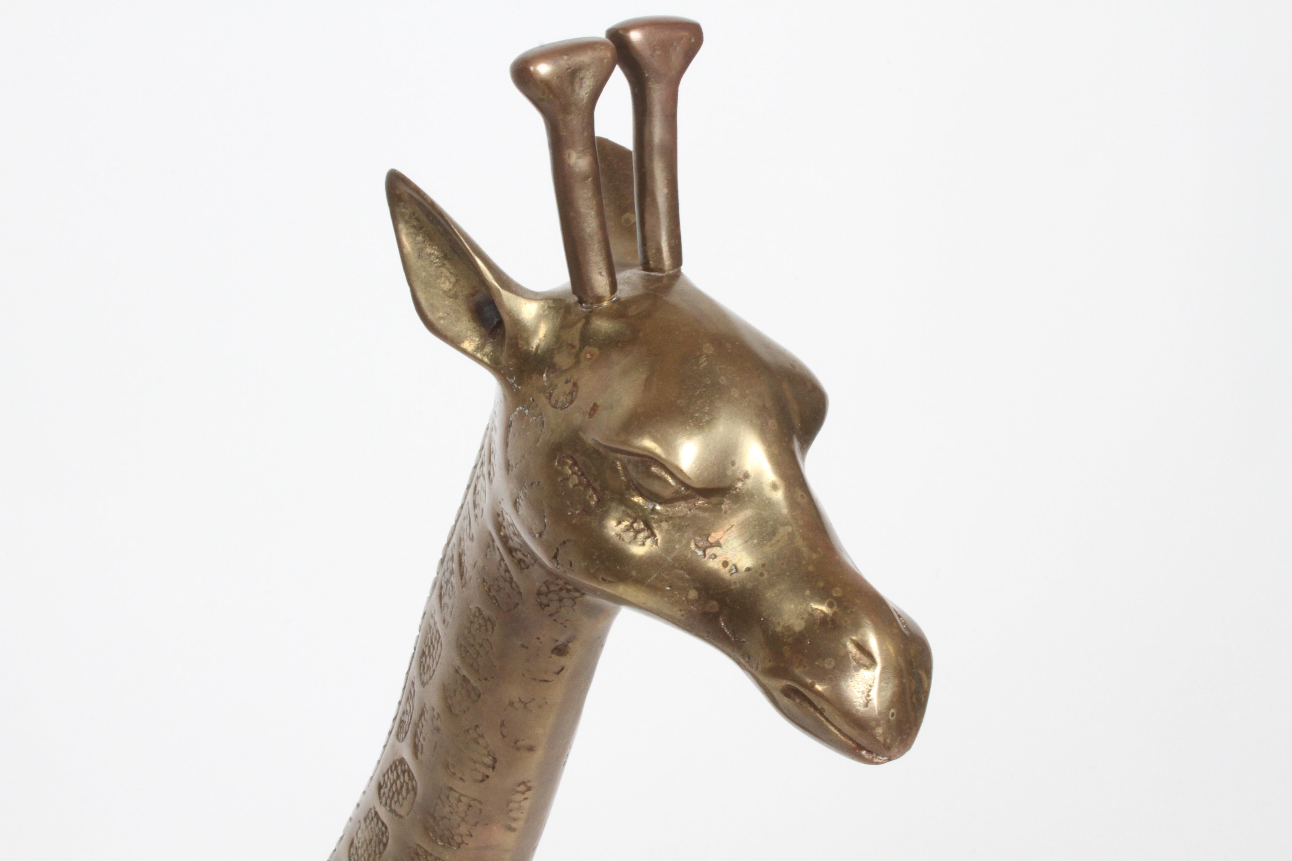 Hollywood Regency Style Brass Giraffe Floor Statue or Sculpture, circa 1970s For Sale 3
