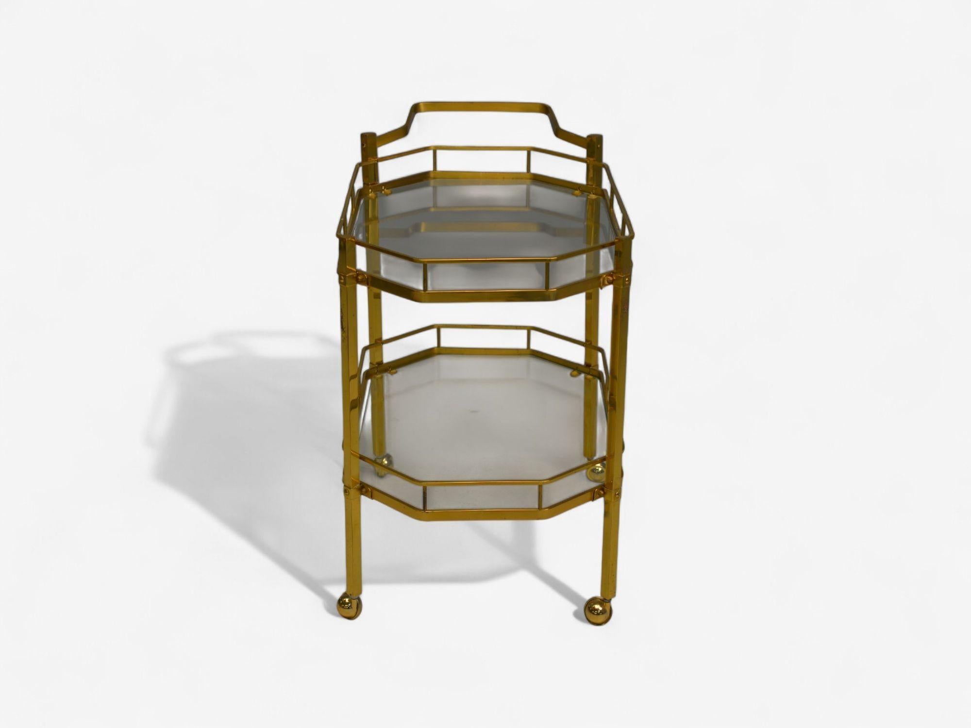 Hollywood Regency Style, Brass, Glass, Bar Cart, France, 1970s (Ende des 20. Jahrhunderts) im Angebot