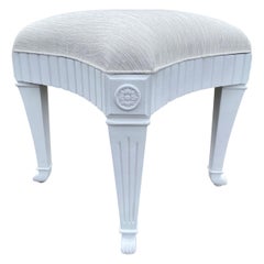 Sgabello con piede a zampa in gesso di Casa Stradivari in stile Hollywood Regency