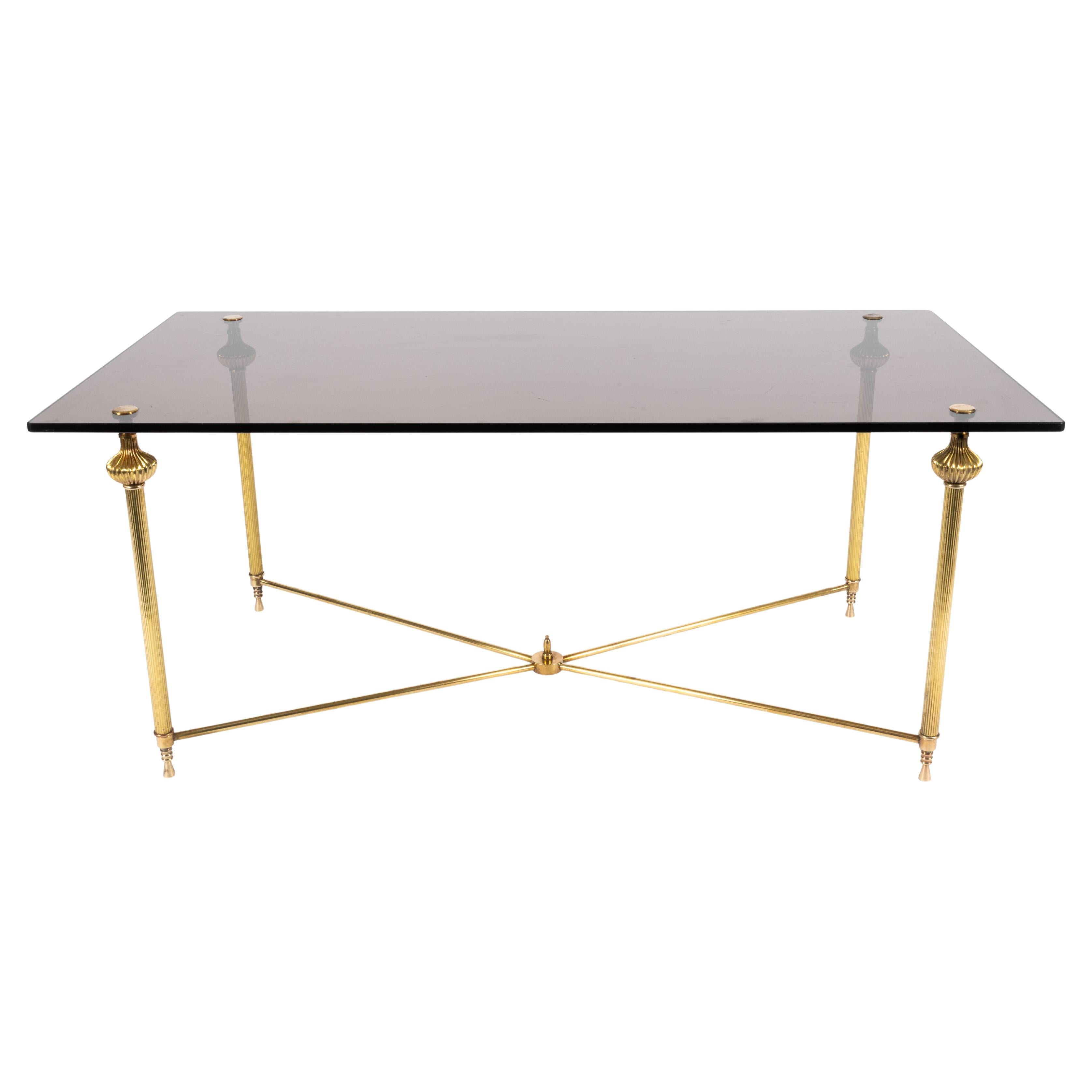 Table basse de style régence hollywoodienne en laiton et verre, style Maison Janssen