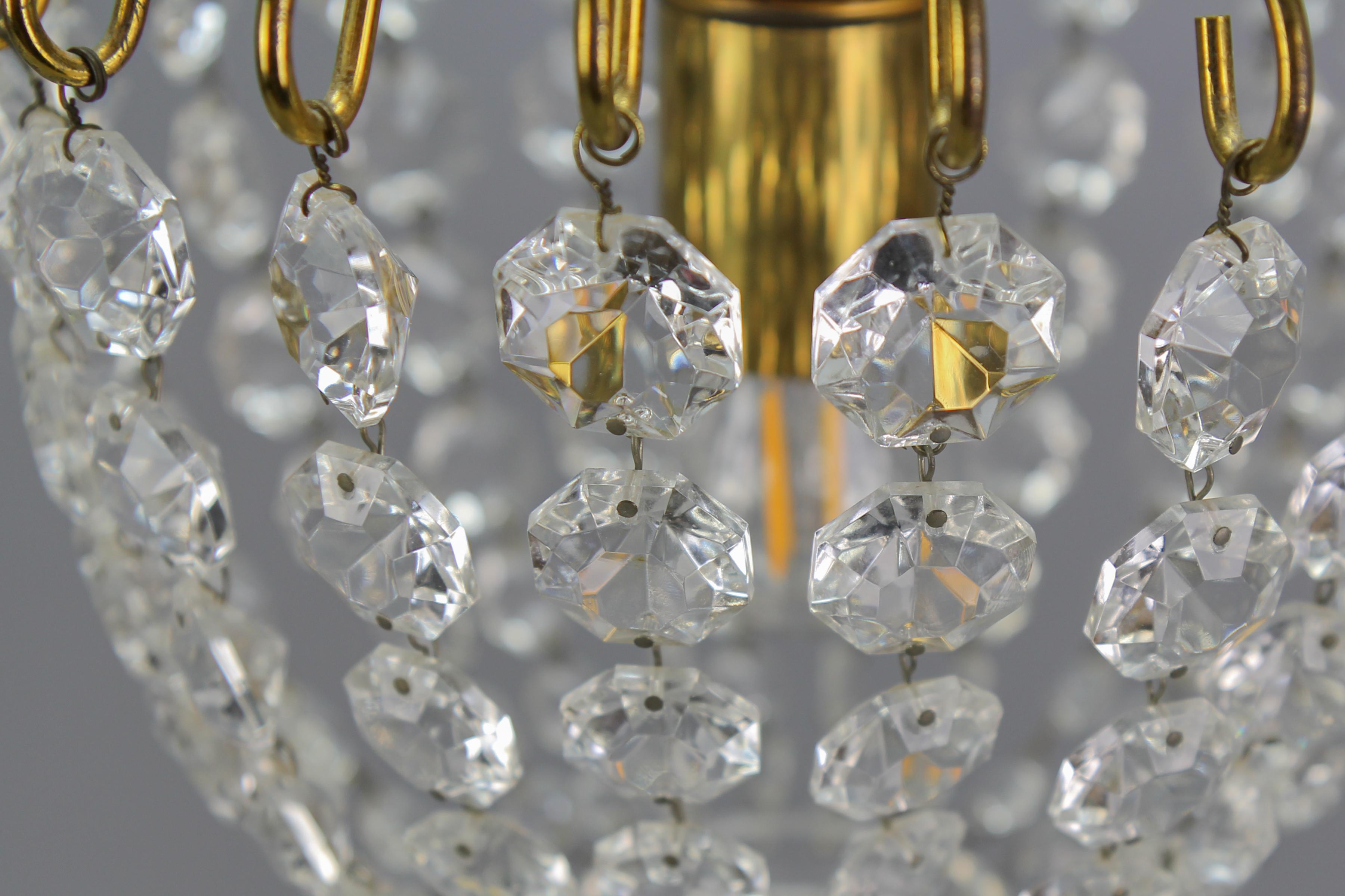 Late 20th Century Hollywood Regency Style Crystal Glass and Brass Pendant Chandelier, Germany For Sale