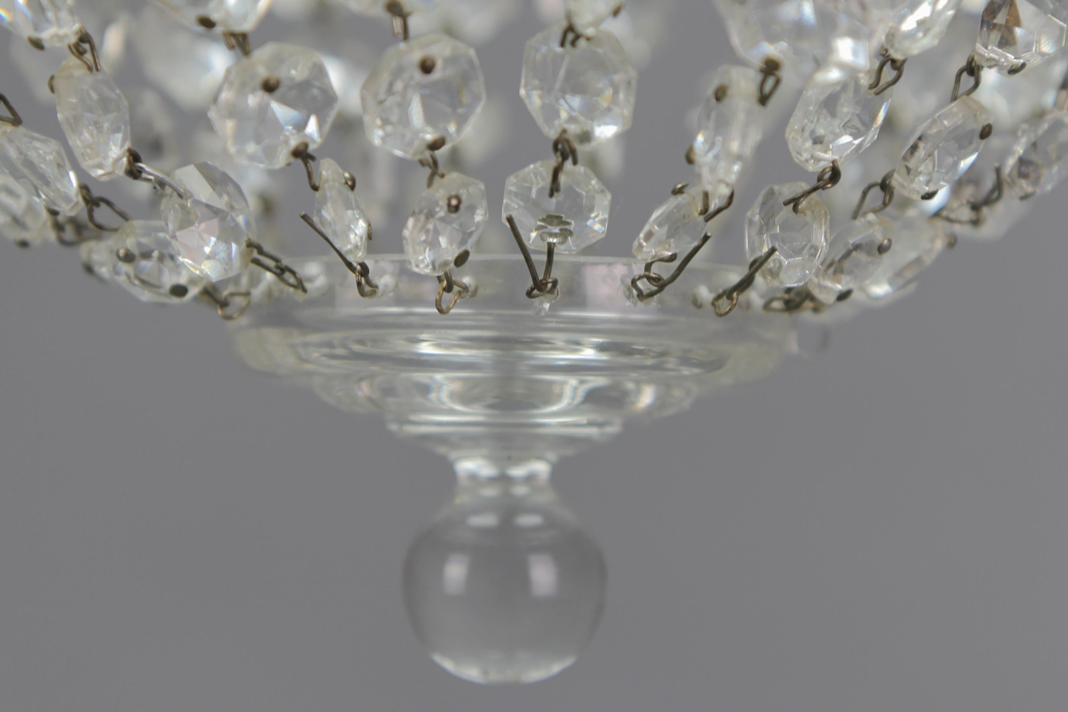 Hollywood Regency Style Crystal Glass and Brass Pendant Chandelier, Germany For Sale 1
