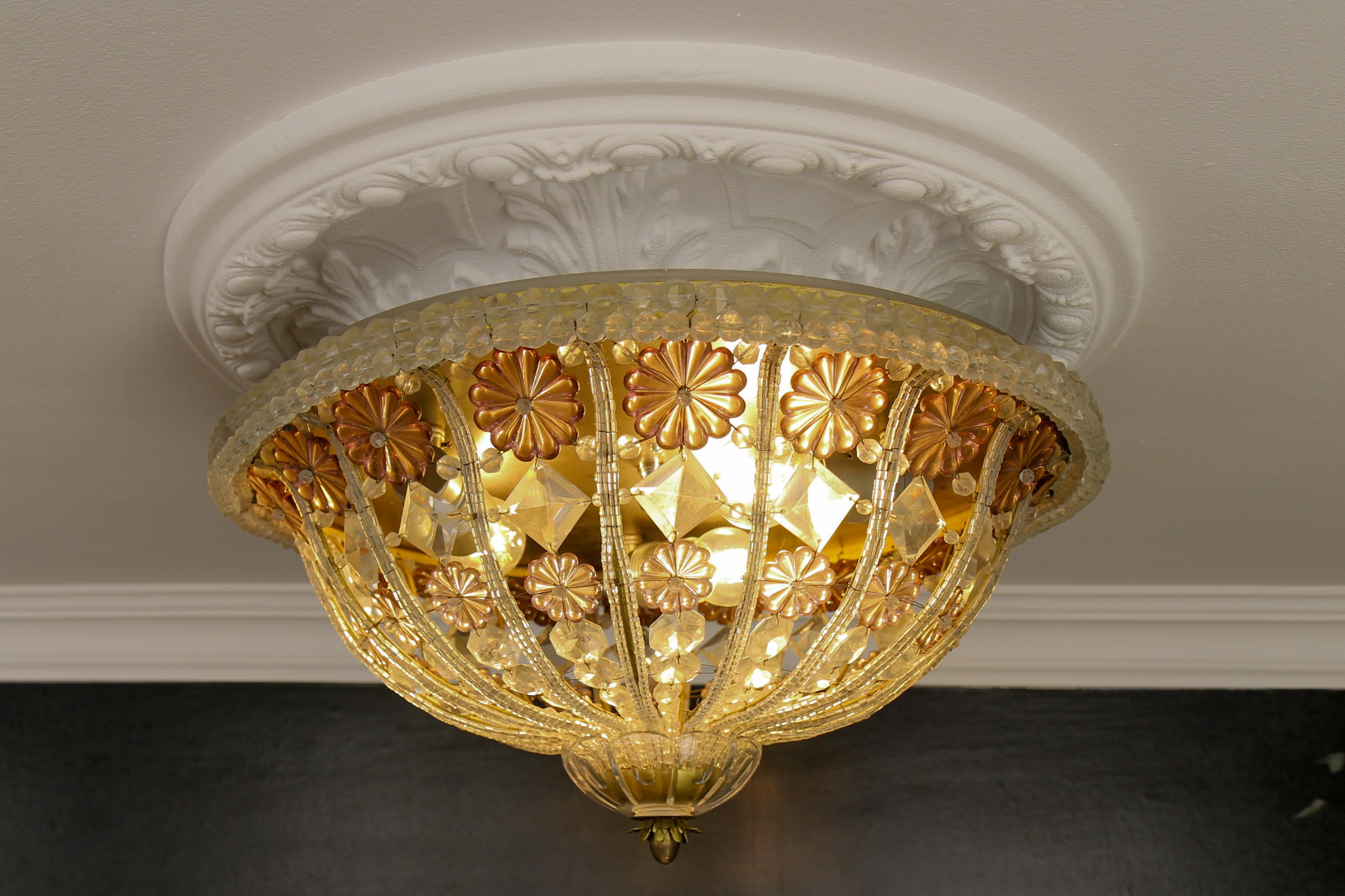 Lámpara empotrada o de pared con flor de cristal estilo Hollywood Regency, años 50 Regencia de Hollywood en venta