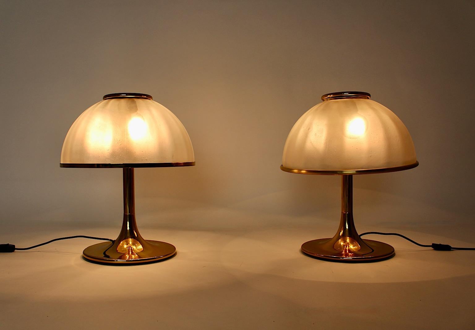Hollywood Regency Style Duo Pair Brass Glass Table Lamps Italy 1970s For Sale 5