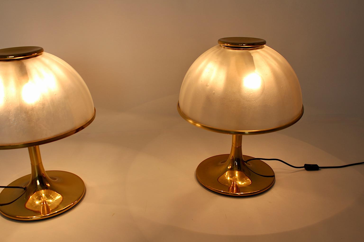 Hollywood Regency Style Duo Pair Brass Glass Table Lamps Italy 1970s For Sale 7
