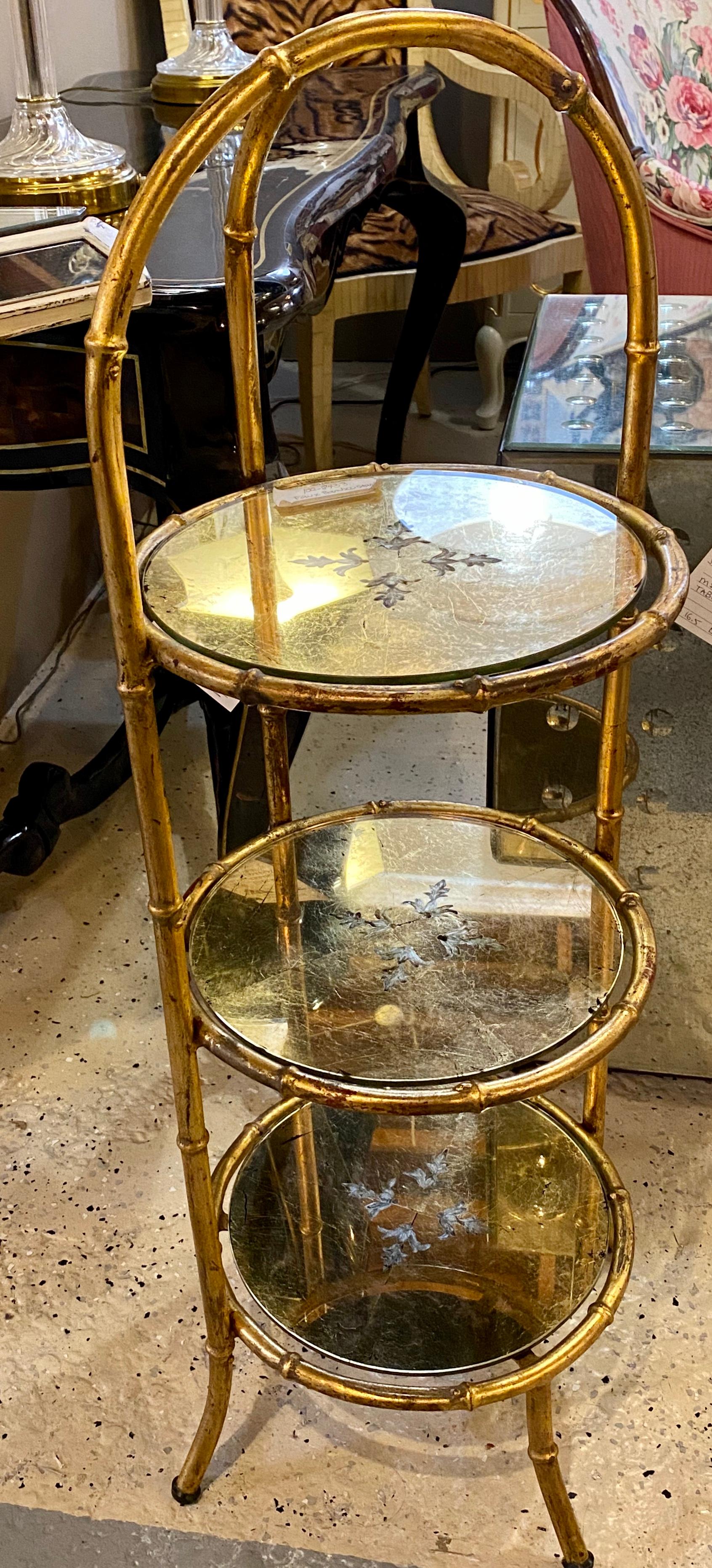 Hollywood Regency Style Faux Bamboo Églomisé Glass Three-Tier Ètagerè / Stand In Good Condition For Sale In Stamford, CT