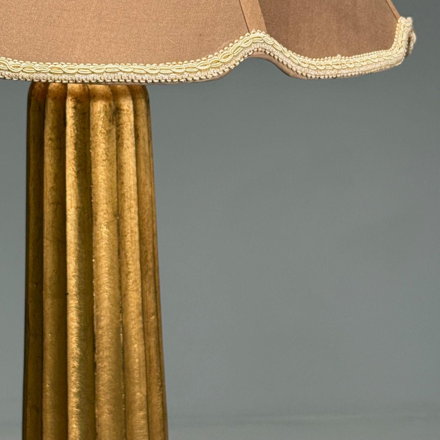 Métal Lampes de table cannelées de style Hollywood Regency, métal doré, soie, États-Unis, 21e siècle en vente