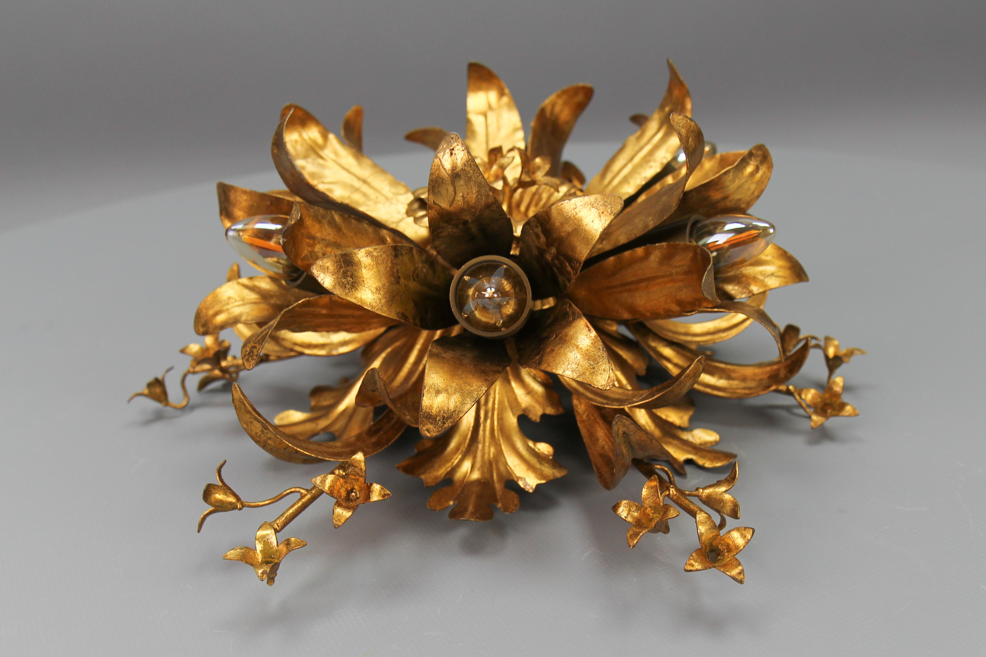 Hollywood Regency Style Gilt Metal Floral Six-Light Lamp by Hans Kögl For Sale 4
