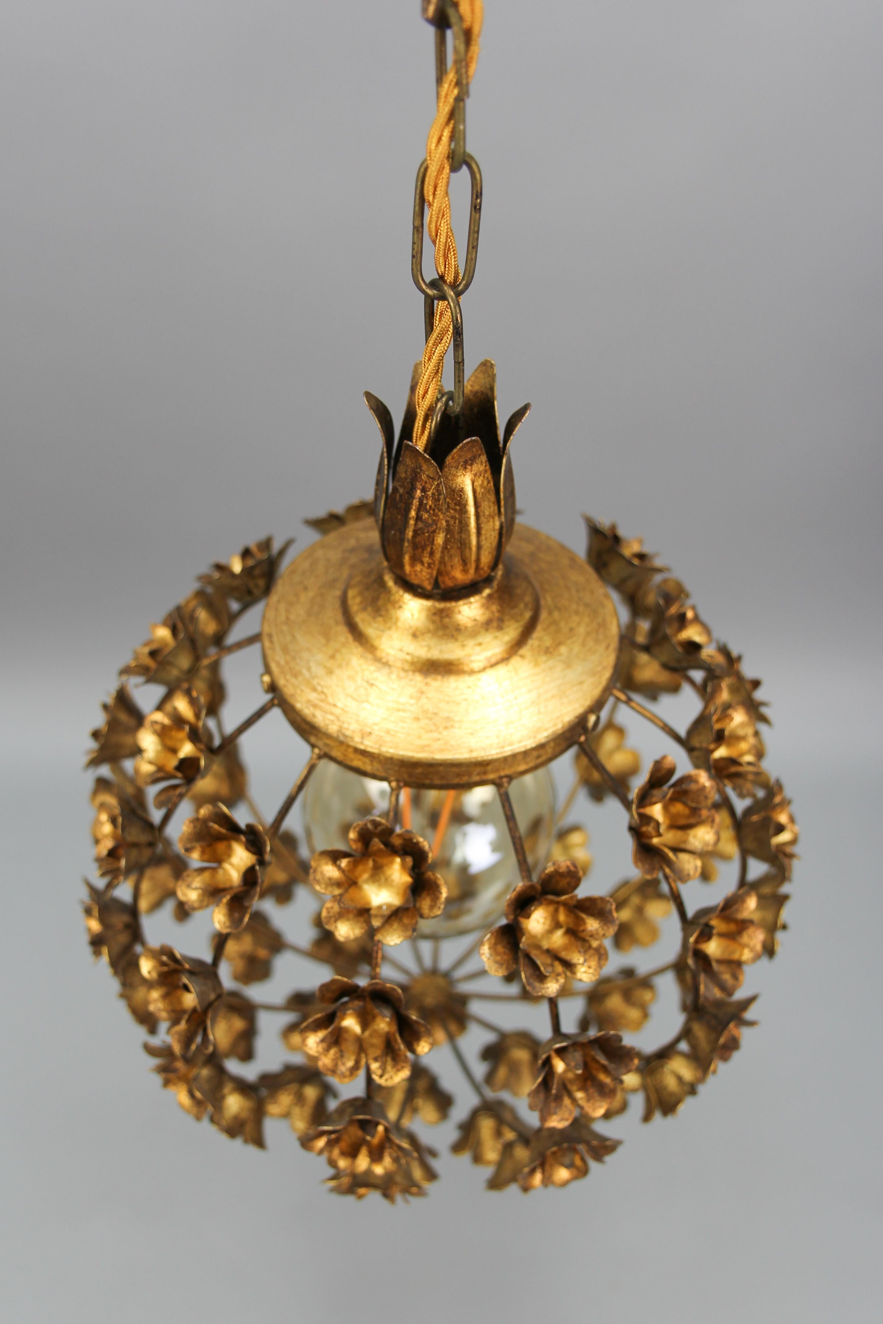 Hollywood Regency Style Gilt Metal Floral Sphere Pendant Light, Italy, 1970s For Sale 13