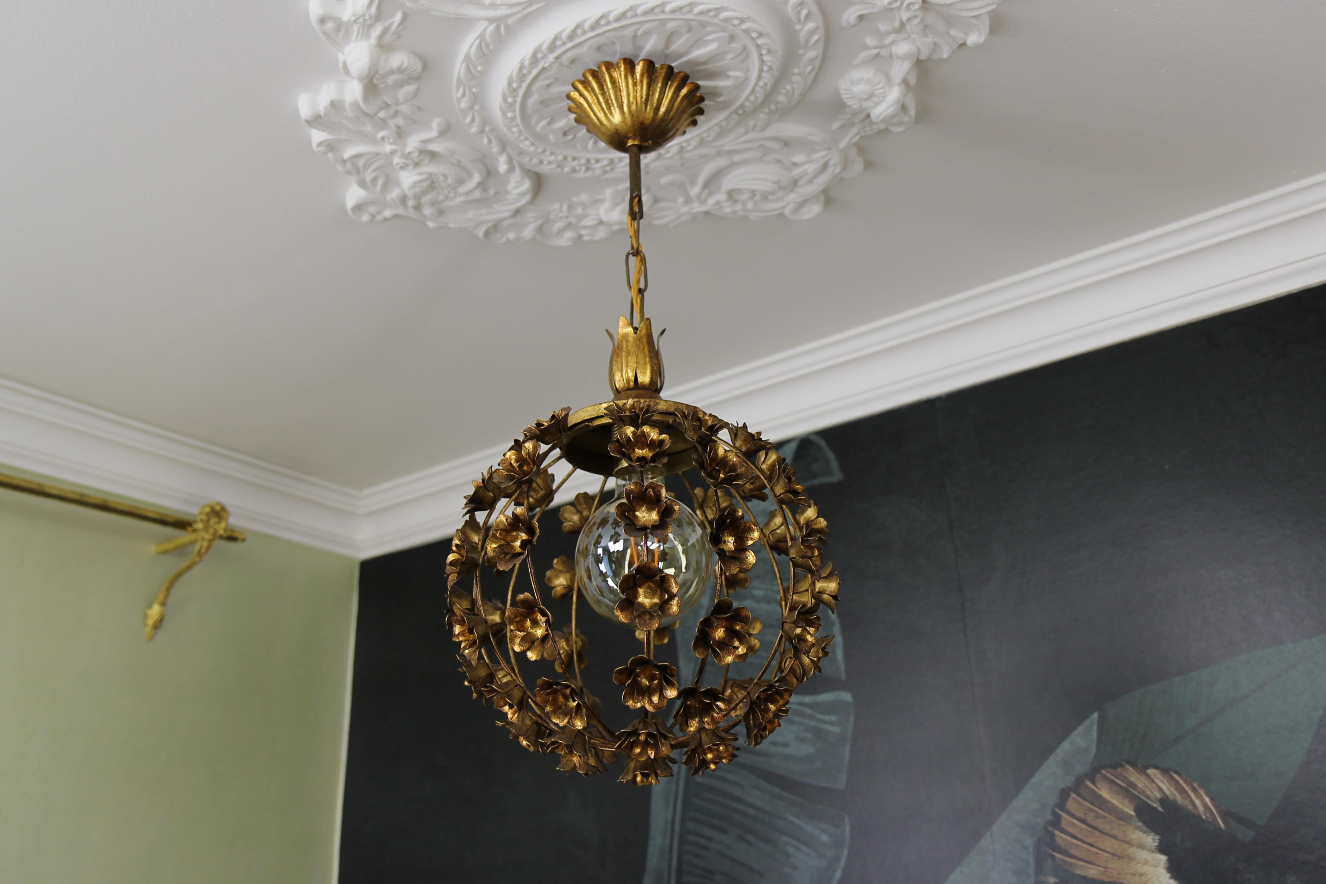 Hollywood Regency Style Gilt Metal Floral Sphere Pendant Light, Italy, 1970s For Sale 4