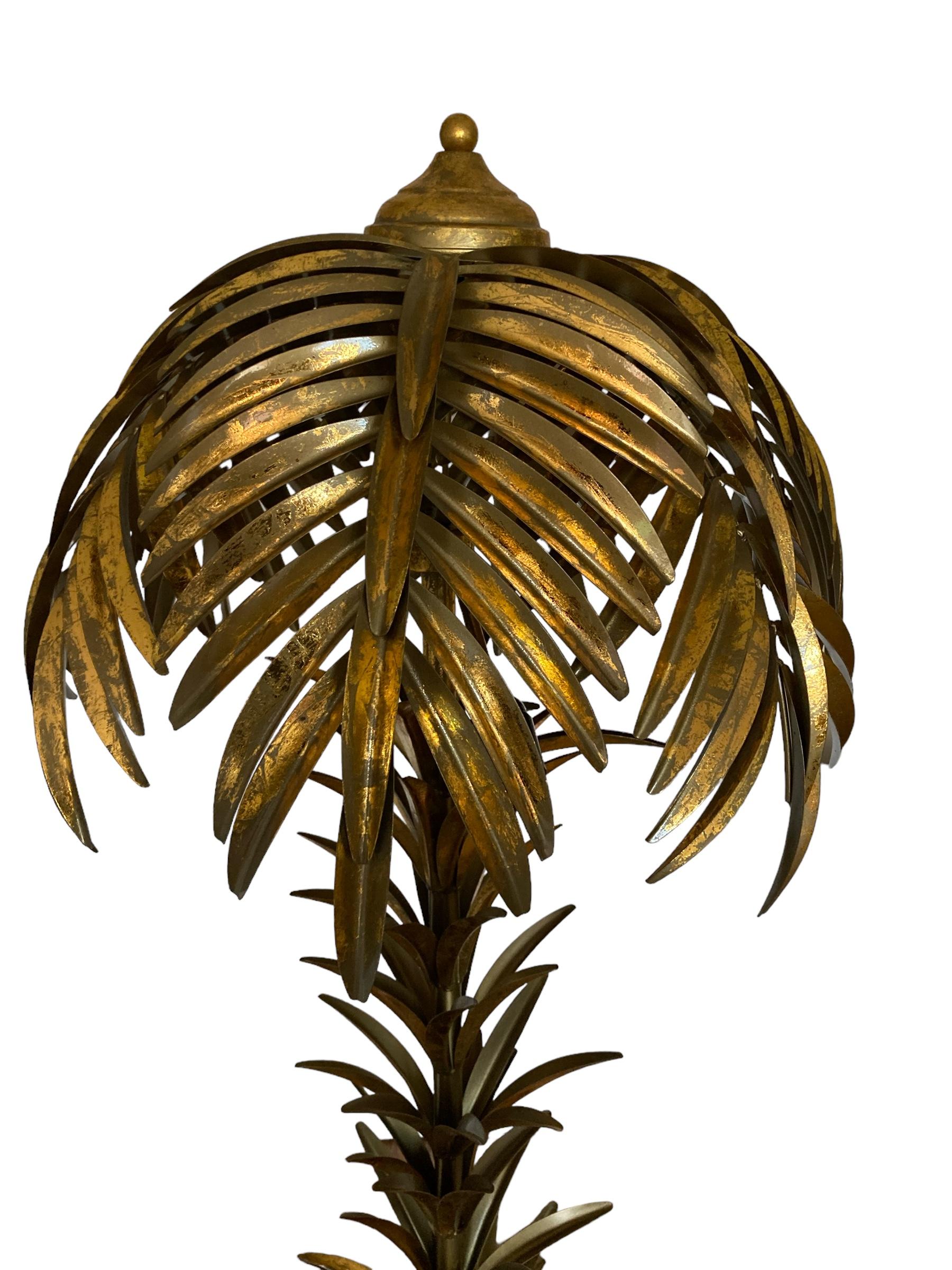 Mid-Century Modern Hollywood Regency Style Gilt Metal Palm Tree Floor Lamp, Mid to late 20C For Sale