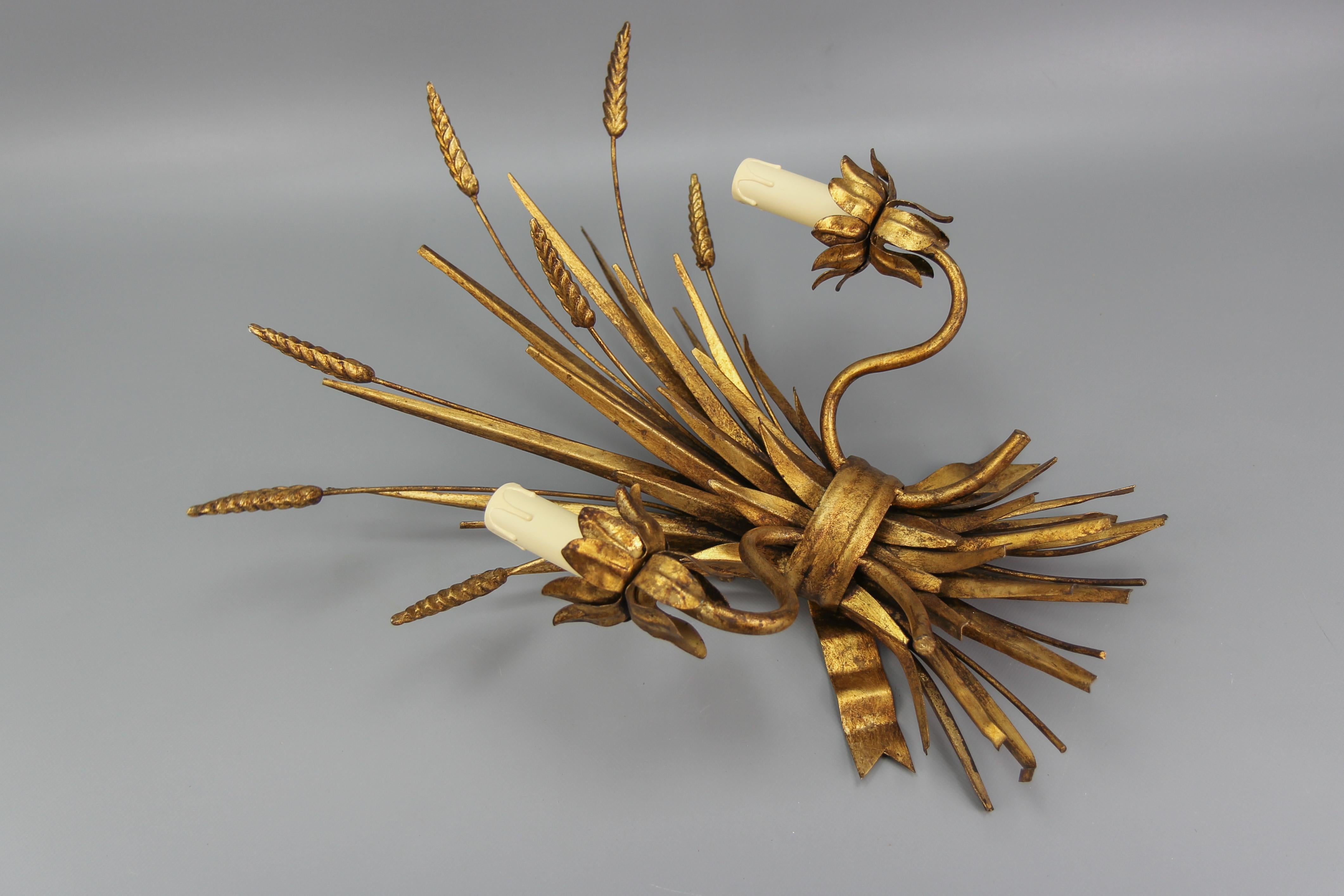 Hollywood Regency Style Gilt Metal Wheat Sheaf Wall Sconce, 1960s For Sale 5