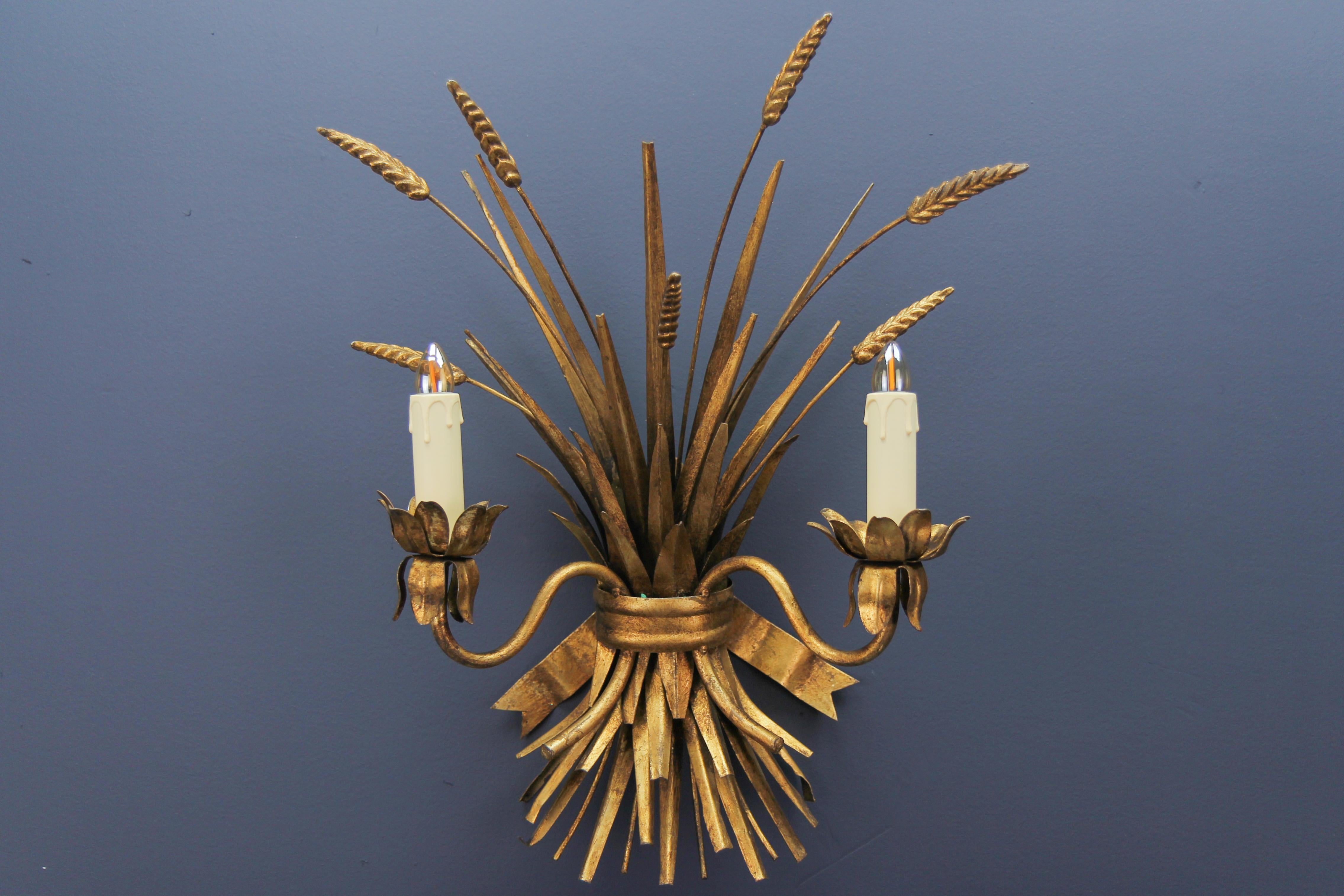 Hollywood Regency Style Gilt Metal Wheat Sheaf Wall Sconce, 1960s For Sale 6
