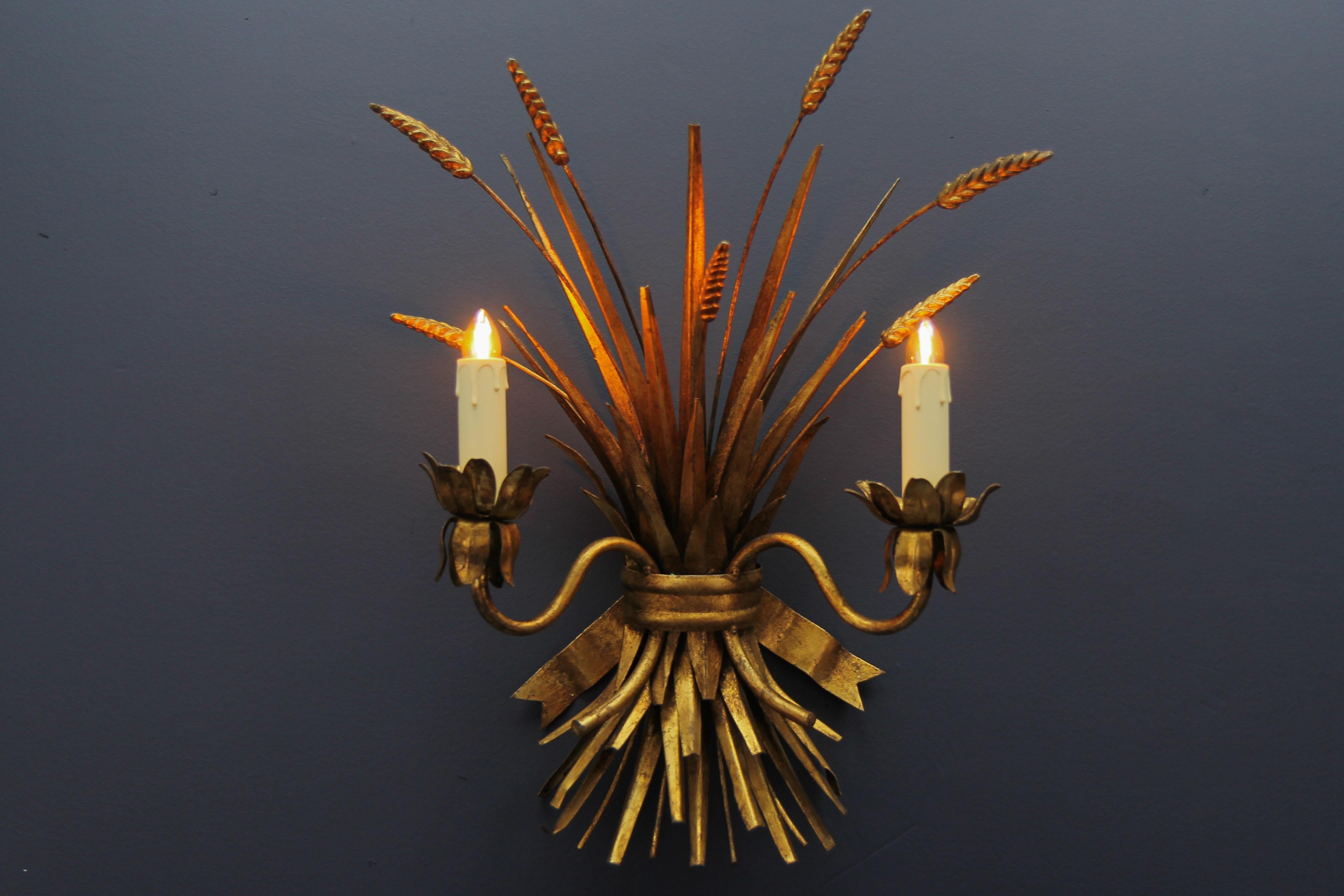 Hollywood Regency Style Gilt Metal Wheat Sheaf Wall Sconce, 1960s For Sale 8