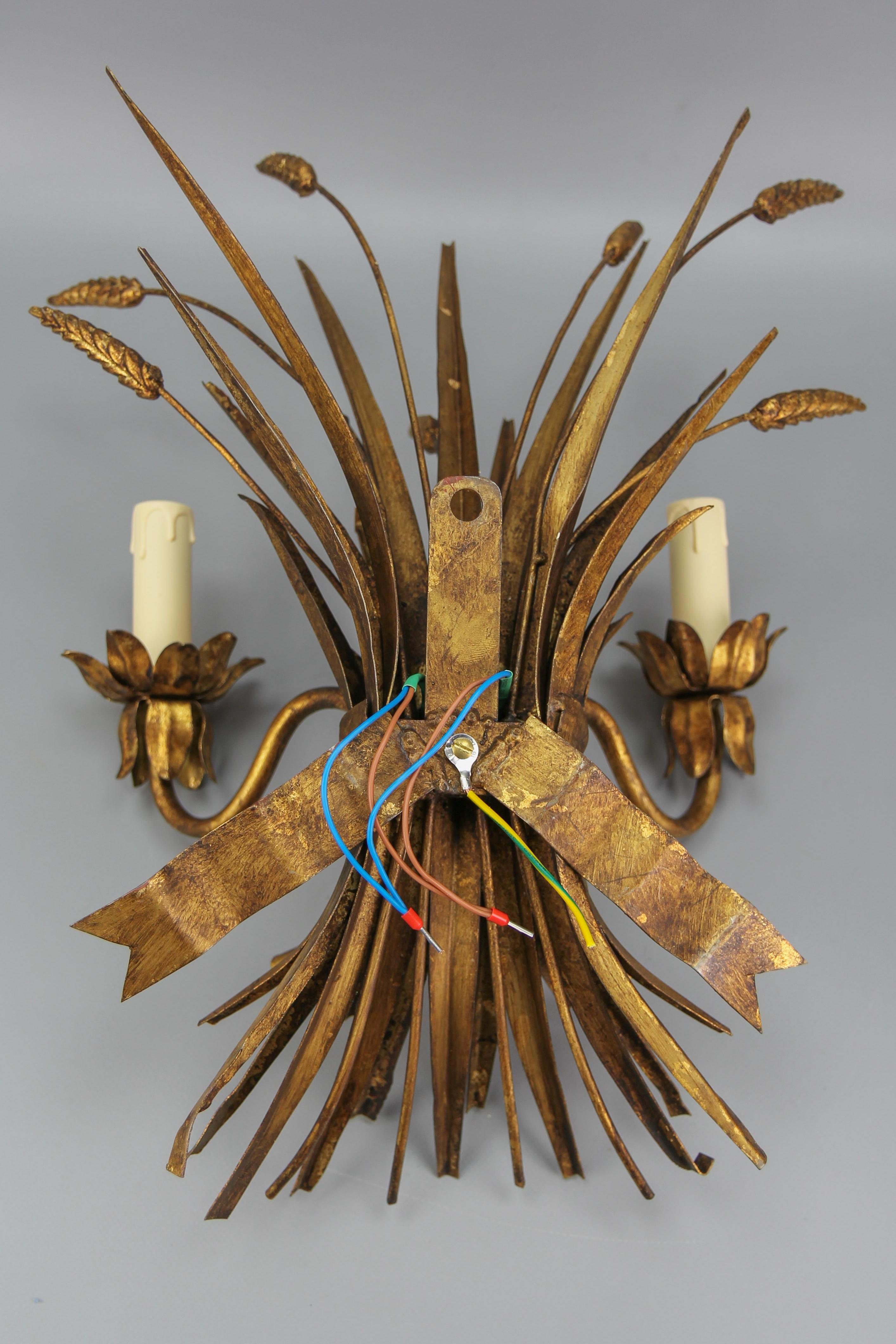 Hollywood Regency Style Gilt Metal Wheat Sheaf Wall Sconce, 1960s For Sale 11