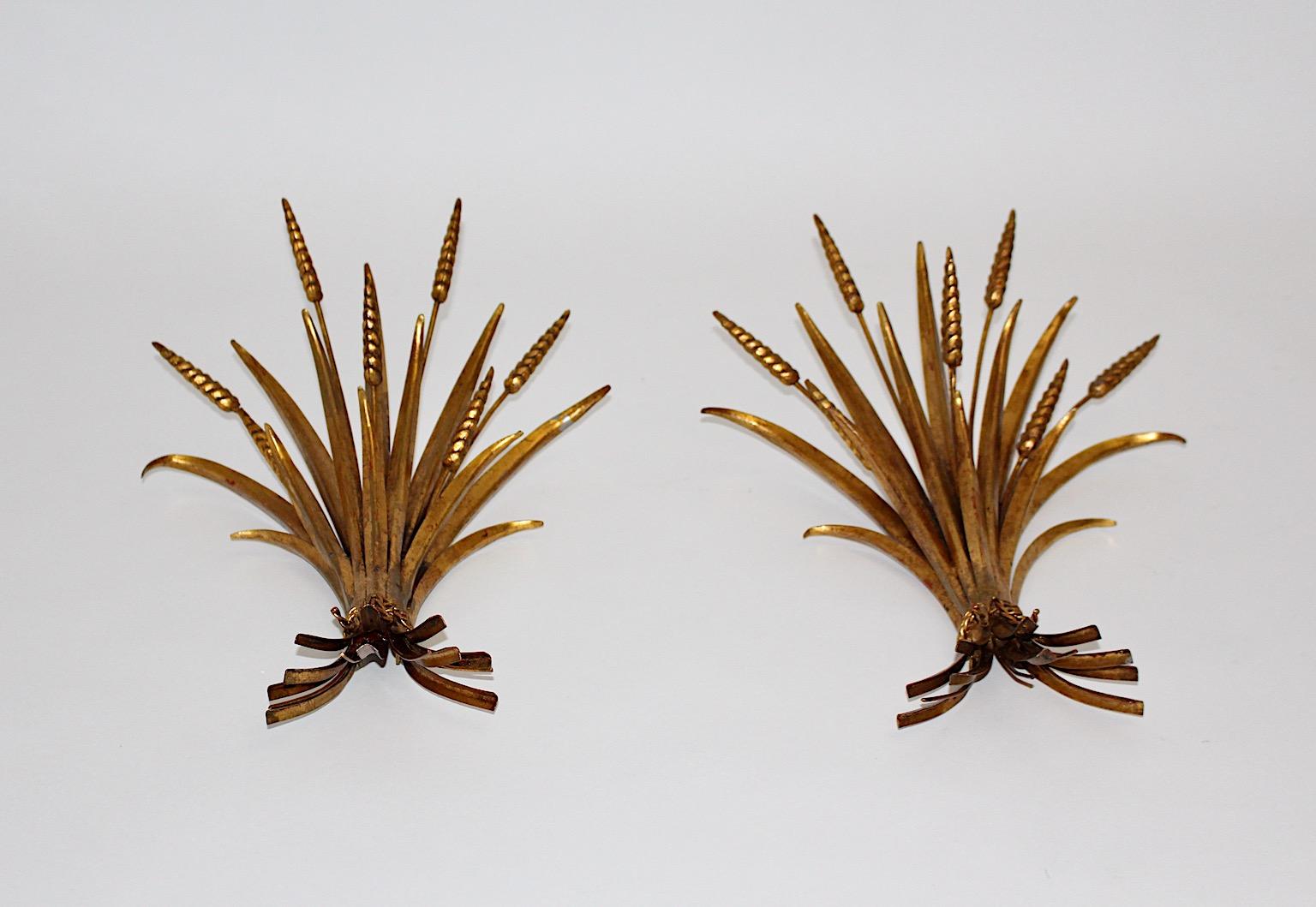 Gilt Hollywood Regency Style Golden Pair Sheaf of Wheat Appliques Sconce 1970s France