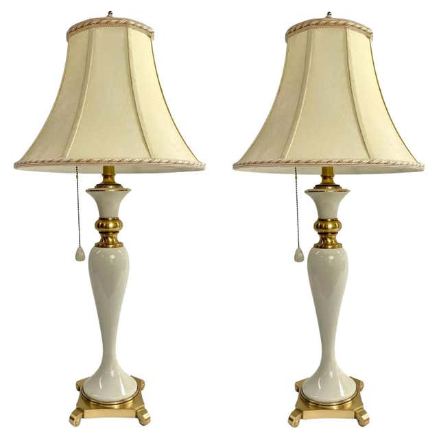 Pair of Hollywood Regency Chinoiserie Style Brass Table Lamps at 1stDibs