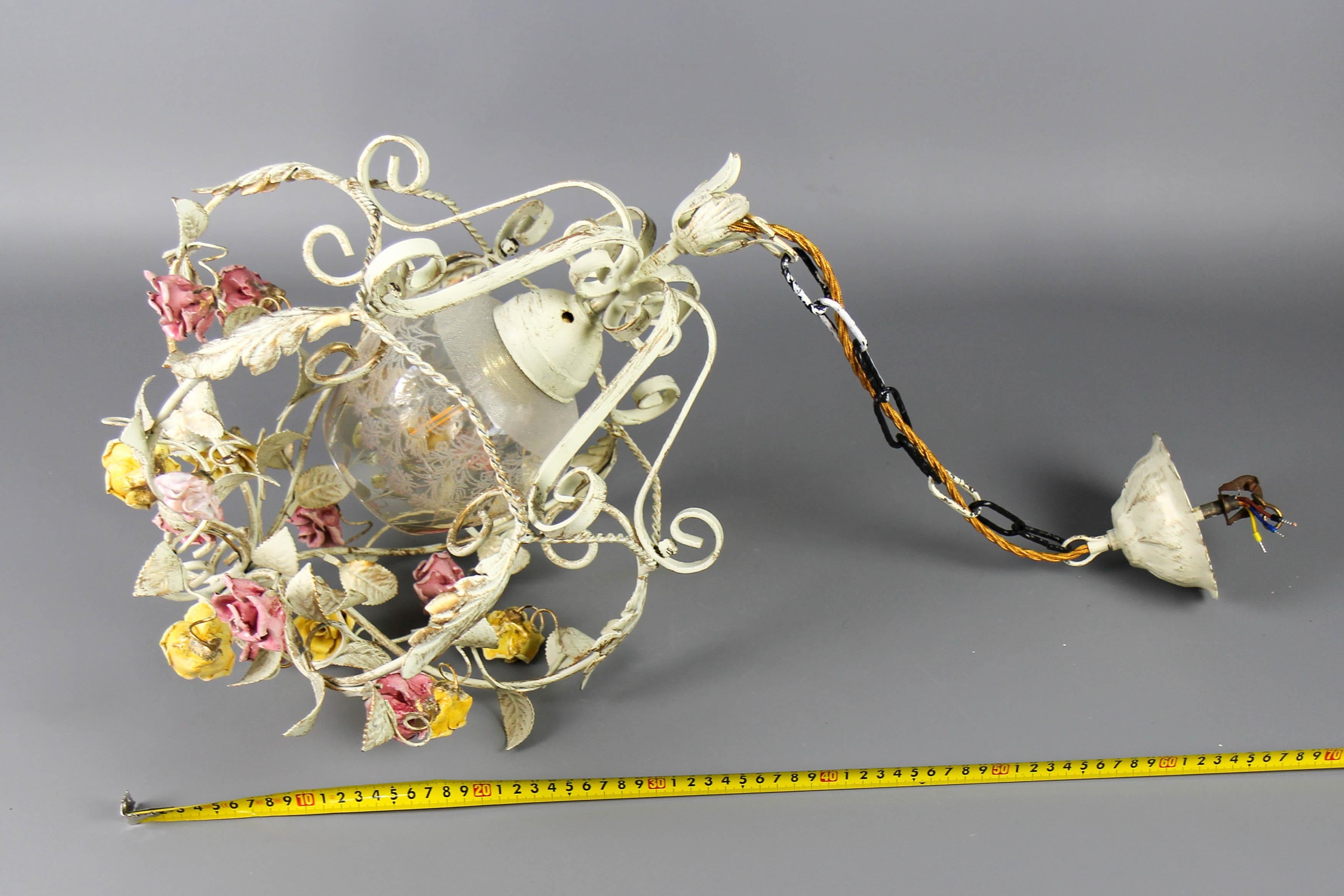 Hollywood Regency Style Metal and Glass Chandelier with Porcelain Roses, 1970s For Sale 12