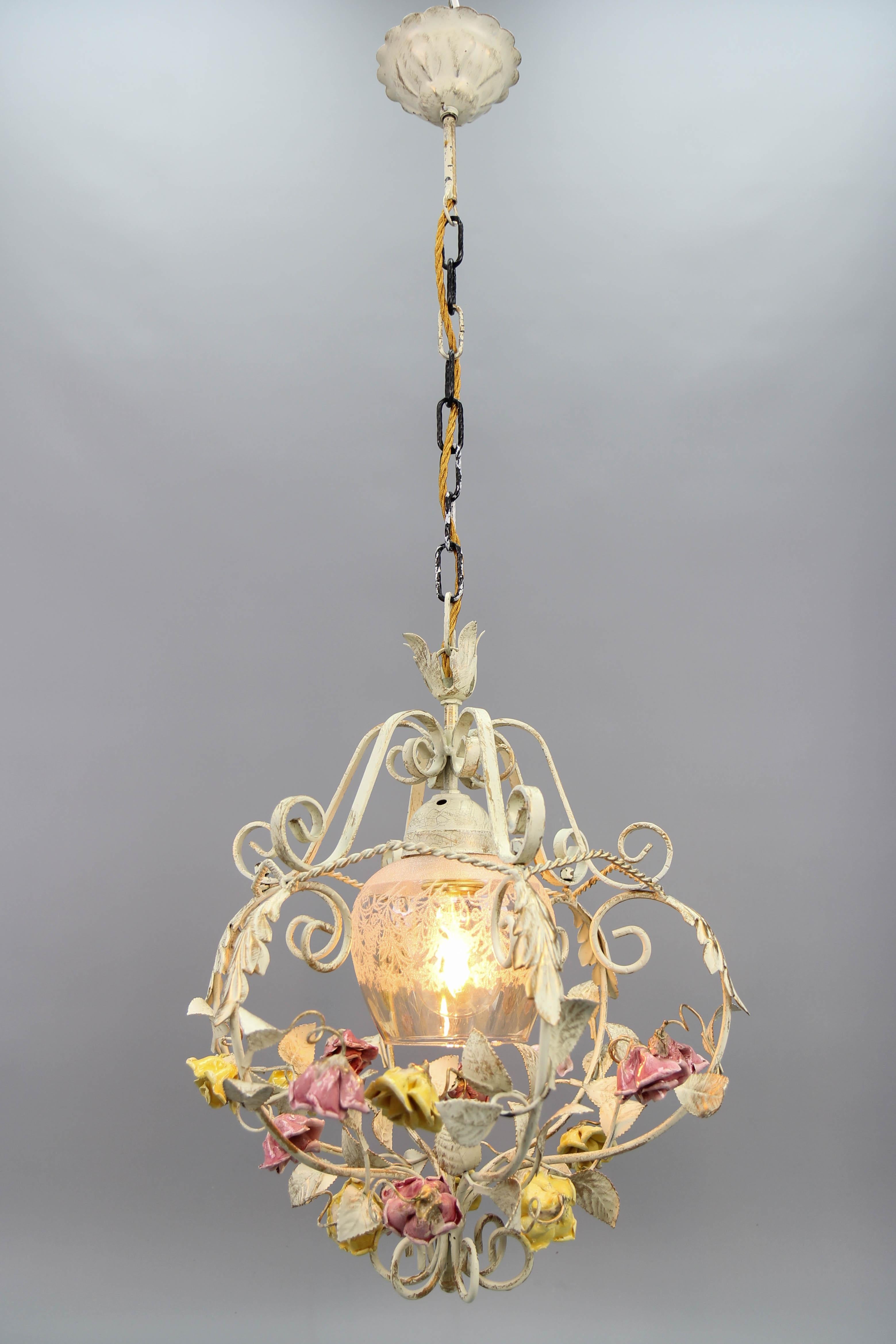Hollywood Regency Style Metal and Glass Chandelier with Porcelain Roses, 1970s For Sale 2