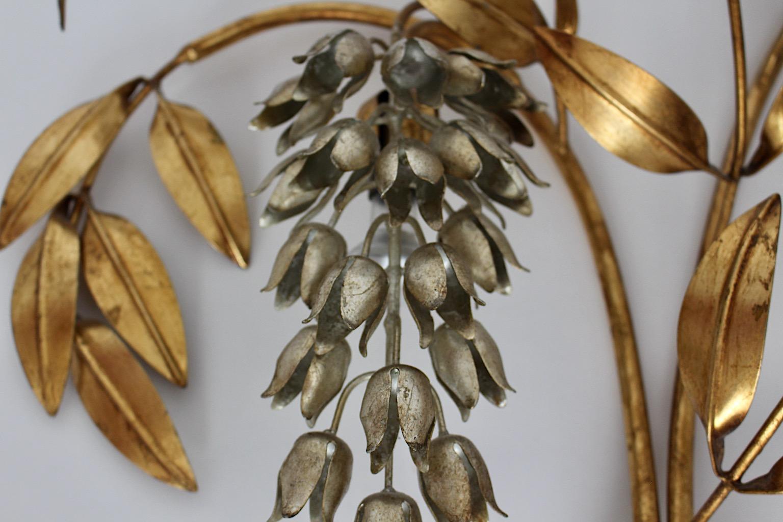 Hollywood Regency Style Metal Silver Gold Vintage Flower Wall Light Sconce 1970s For Sale 4
