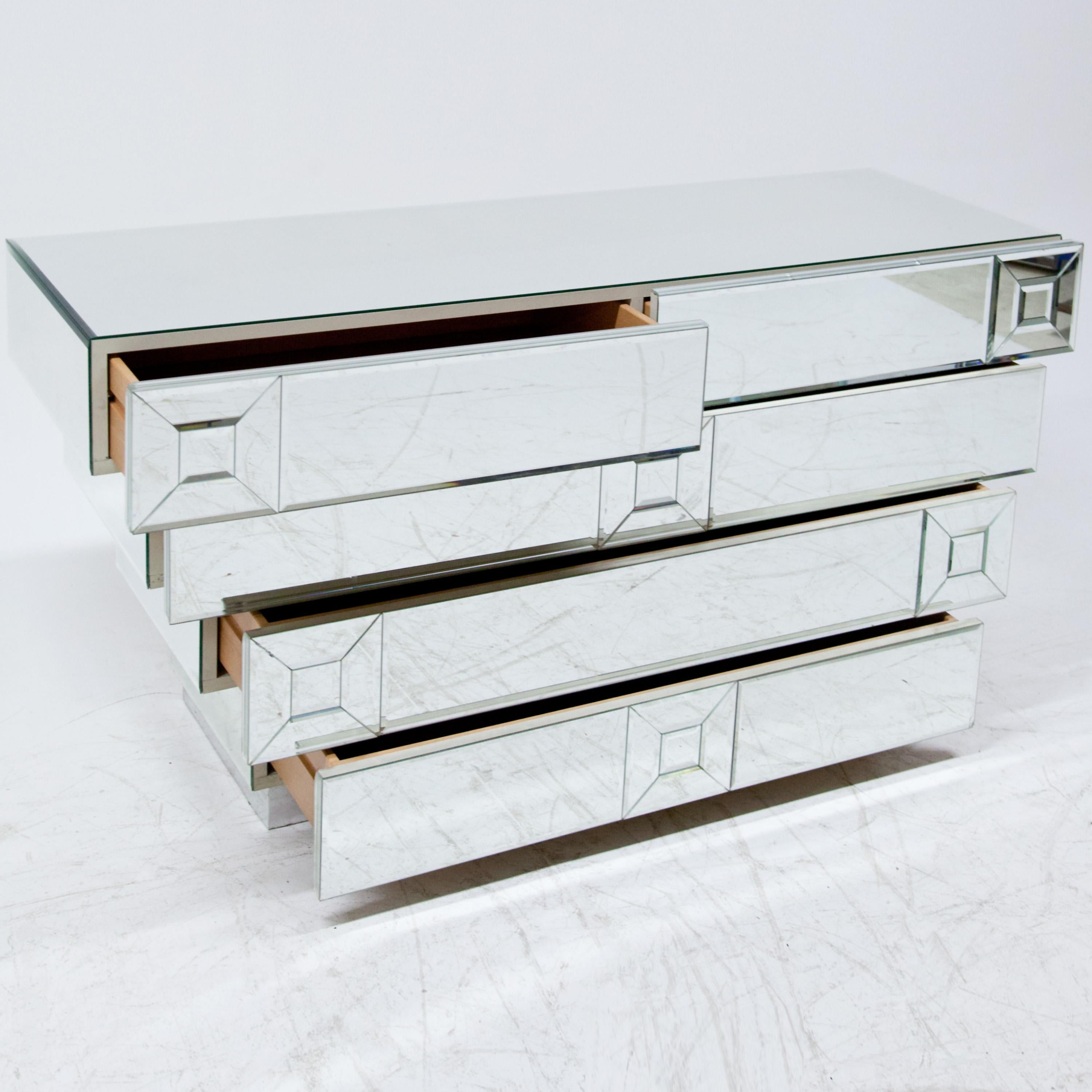 Italian Hollywood Regency-style Mirrored Chest, Italy Late 20th Century For Sale