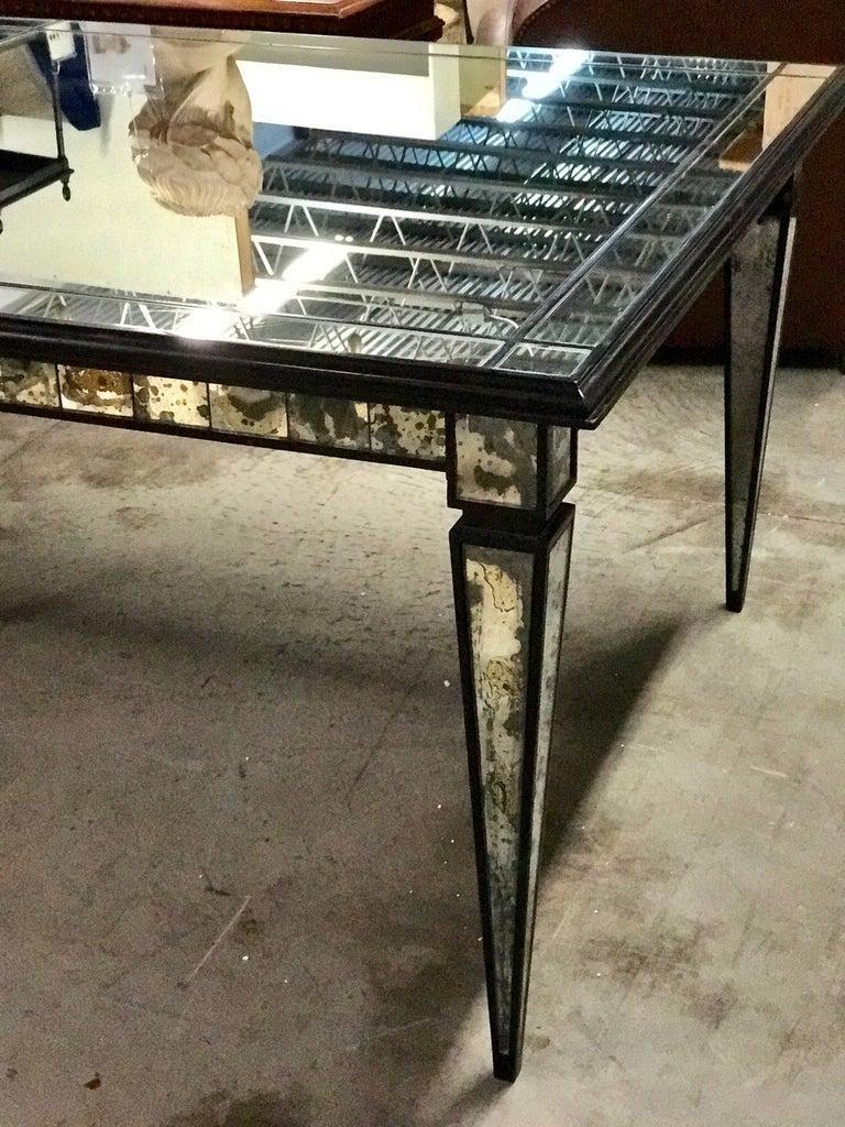 Hollywood Regency Style Mirrored Dining Room Center Table In Good Condition In Stamford, CT