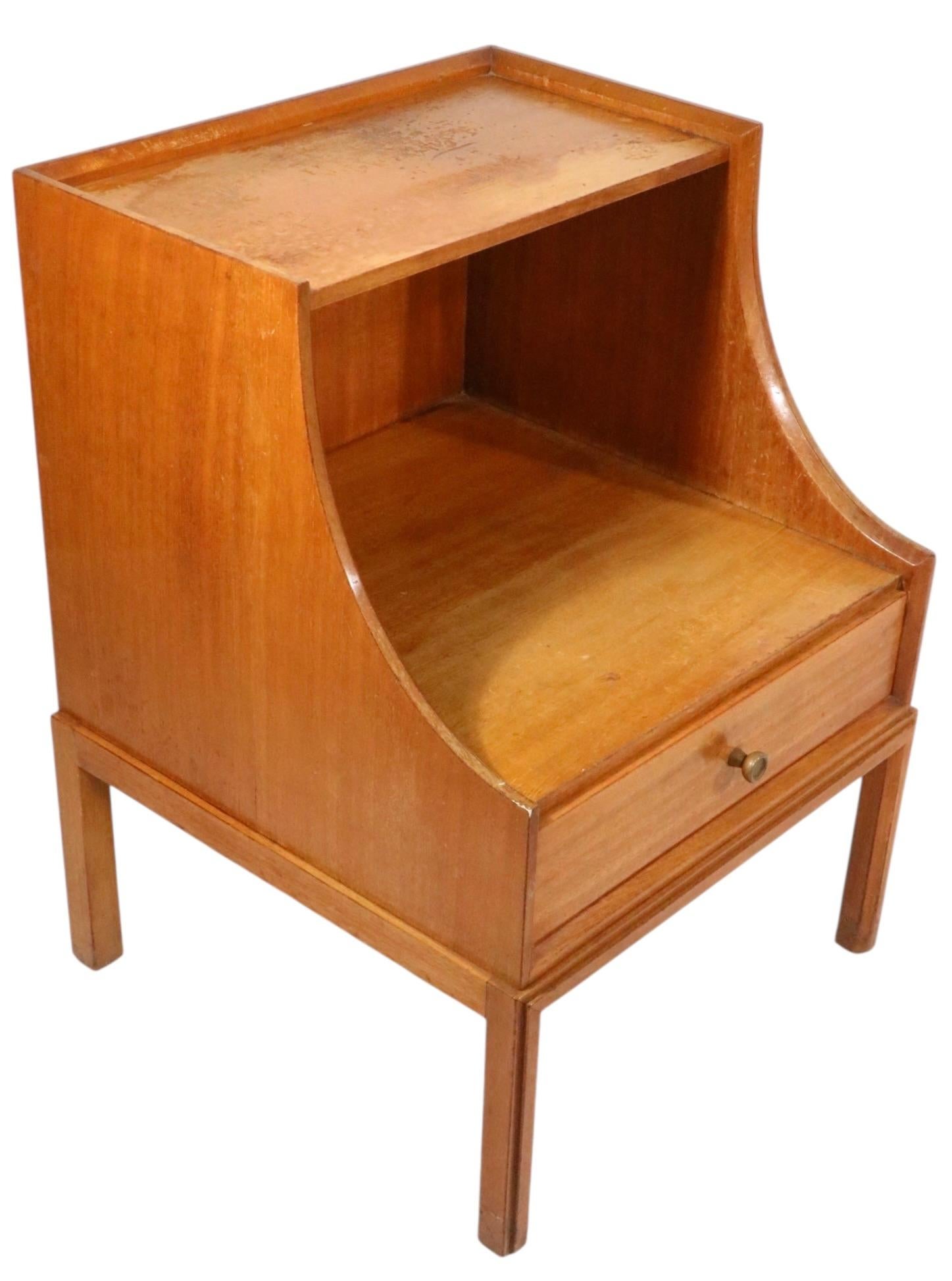 Hollywood Regency Style Nightstand designed by Tommi  Parzinger for Charak In Fair Condition For Sale In New York, NY