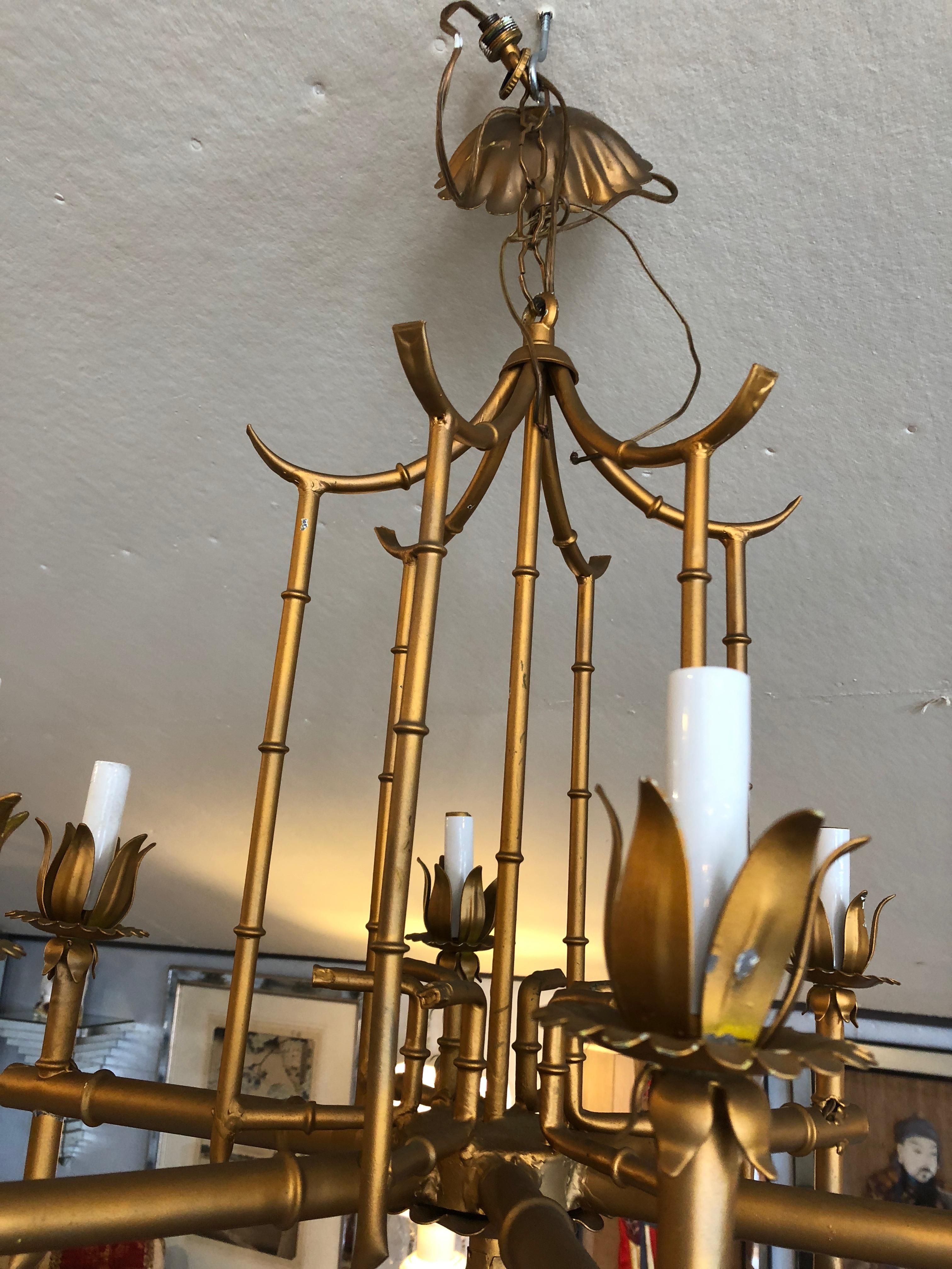 Hollywood Regency Style Pagoda Gilded Gold Iron and Tole Faux Bamboo Chandelier In Excellent Condition In Hopewell, NJ