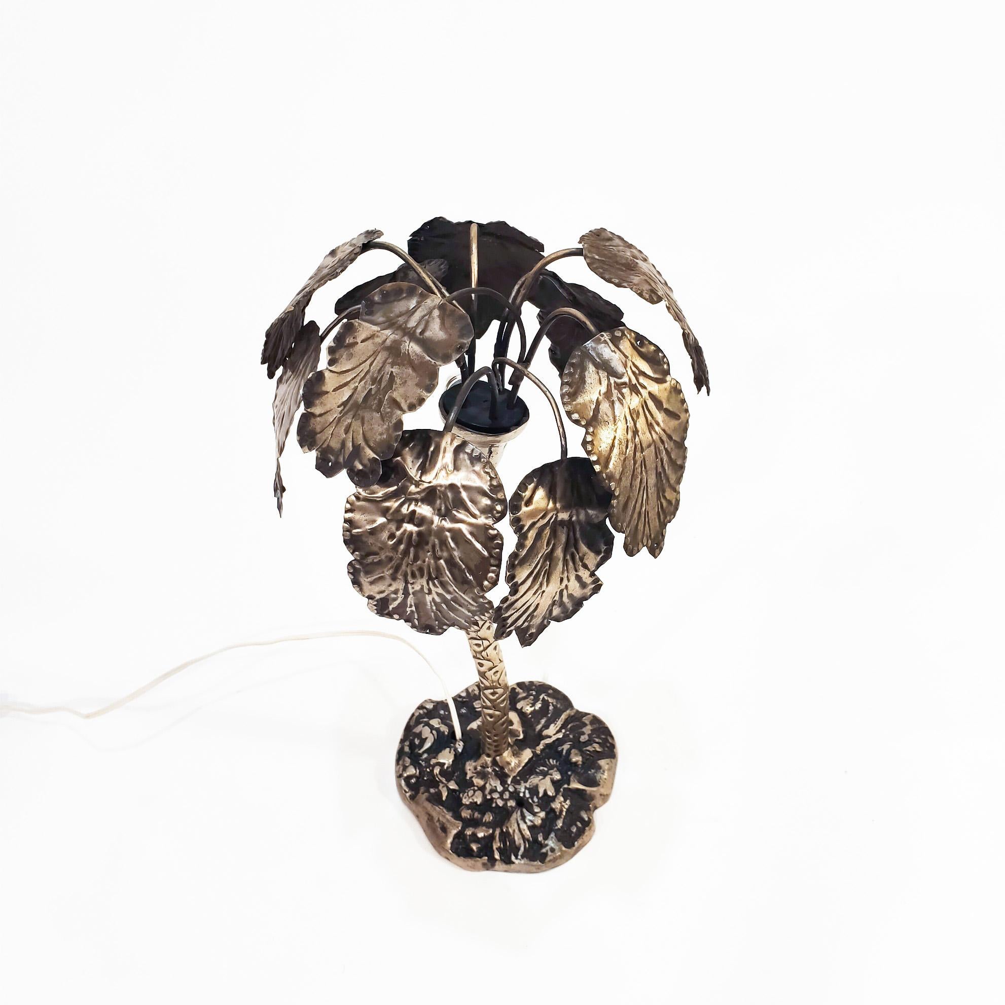 French Hollywood Regency style palm-shaped table lamp by Maison Jansen, France, 1950s For Sale