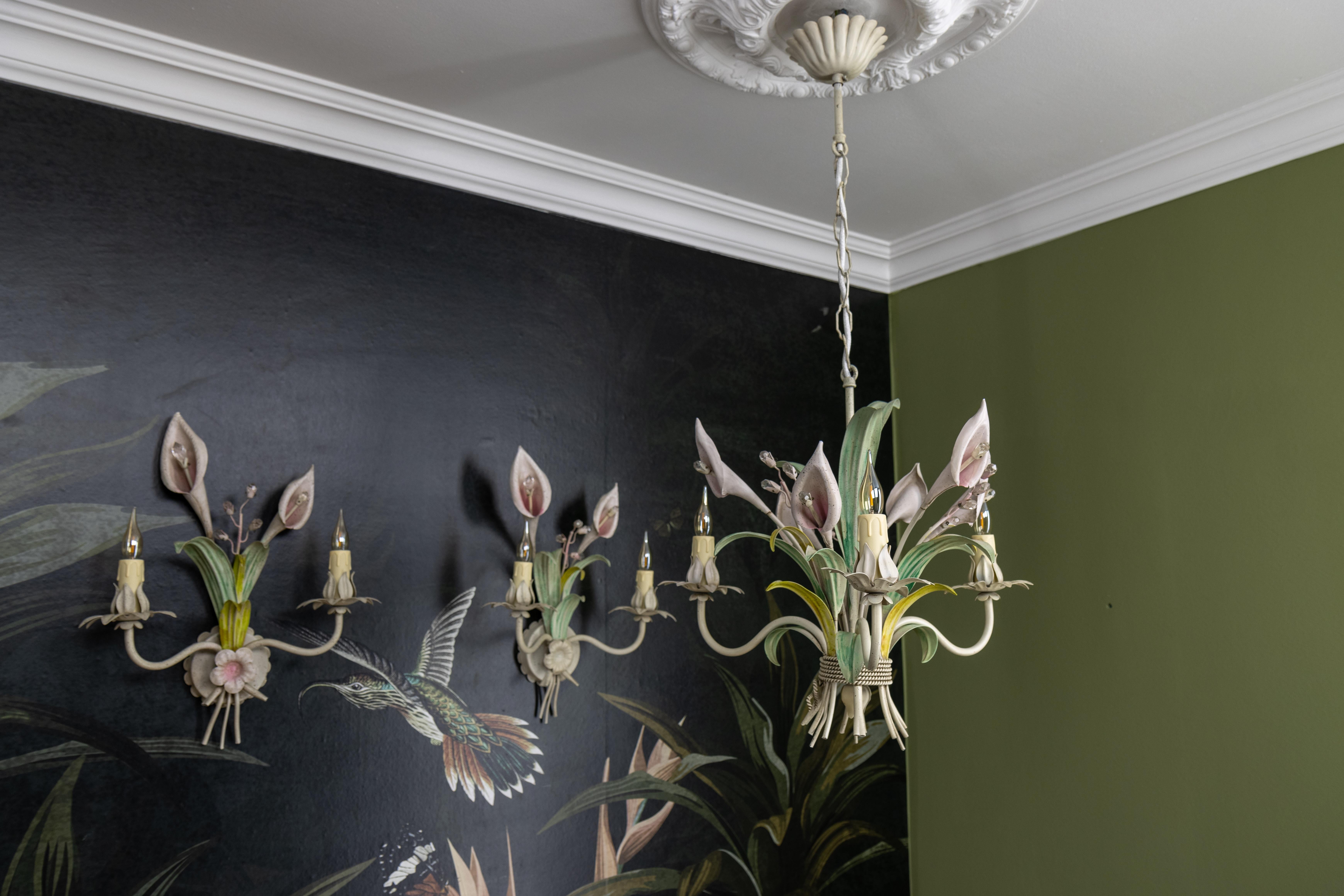 Hollywood Regency-Stil Pastellfarbener Callas Lily Blumenstrauß Metall-Kronleuchter, Hollywood Regency-Stil im Angebot 10