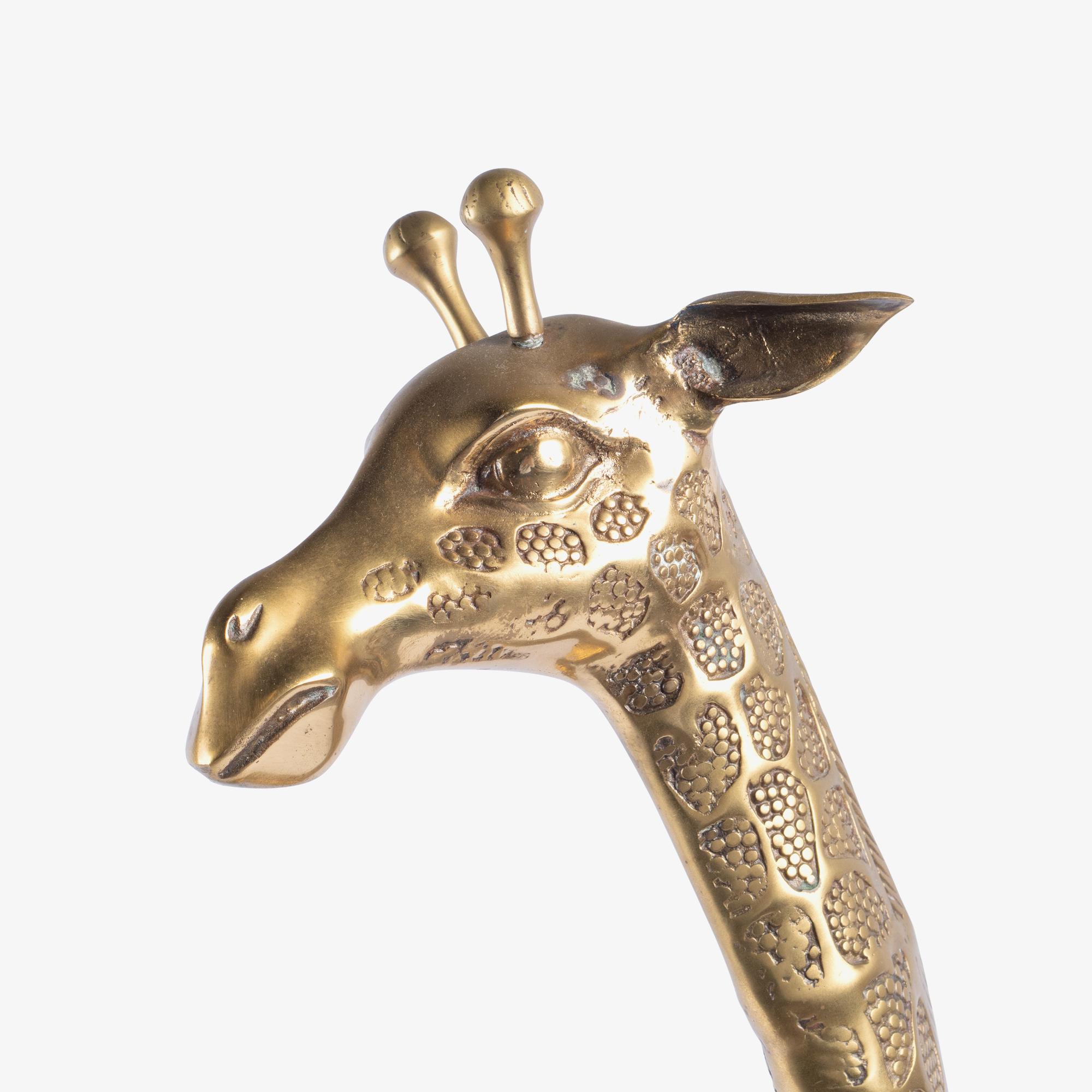 Sculture di giraffa in ottone lucido in stile Hollywood Regency, coppia in vendita 2