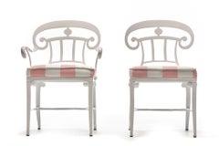 Ensemble de 16 chaises de salle à manger blanches pour l'intérieur et l'extérieur de style Hollywood Regency