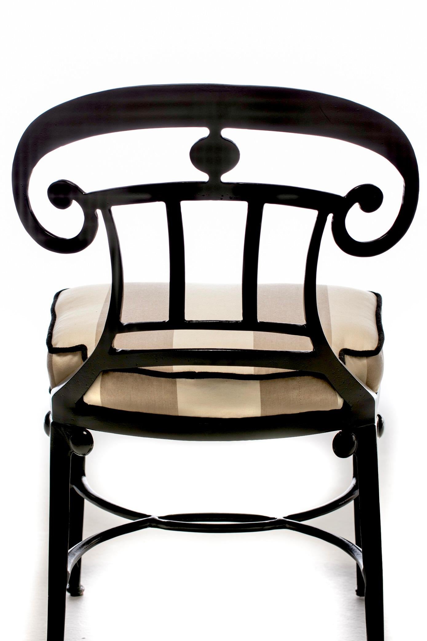 Hollywood Regency Style Set of 8 Indoor Outdoor Black Dining Chairs For Sale 8