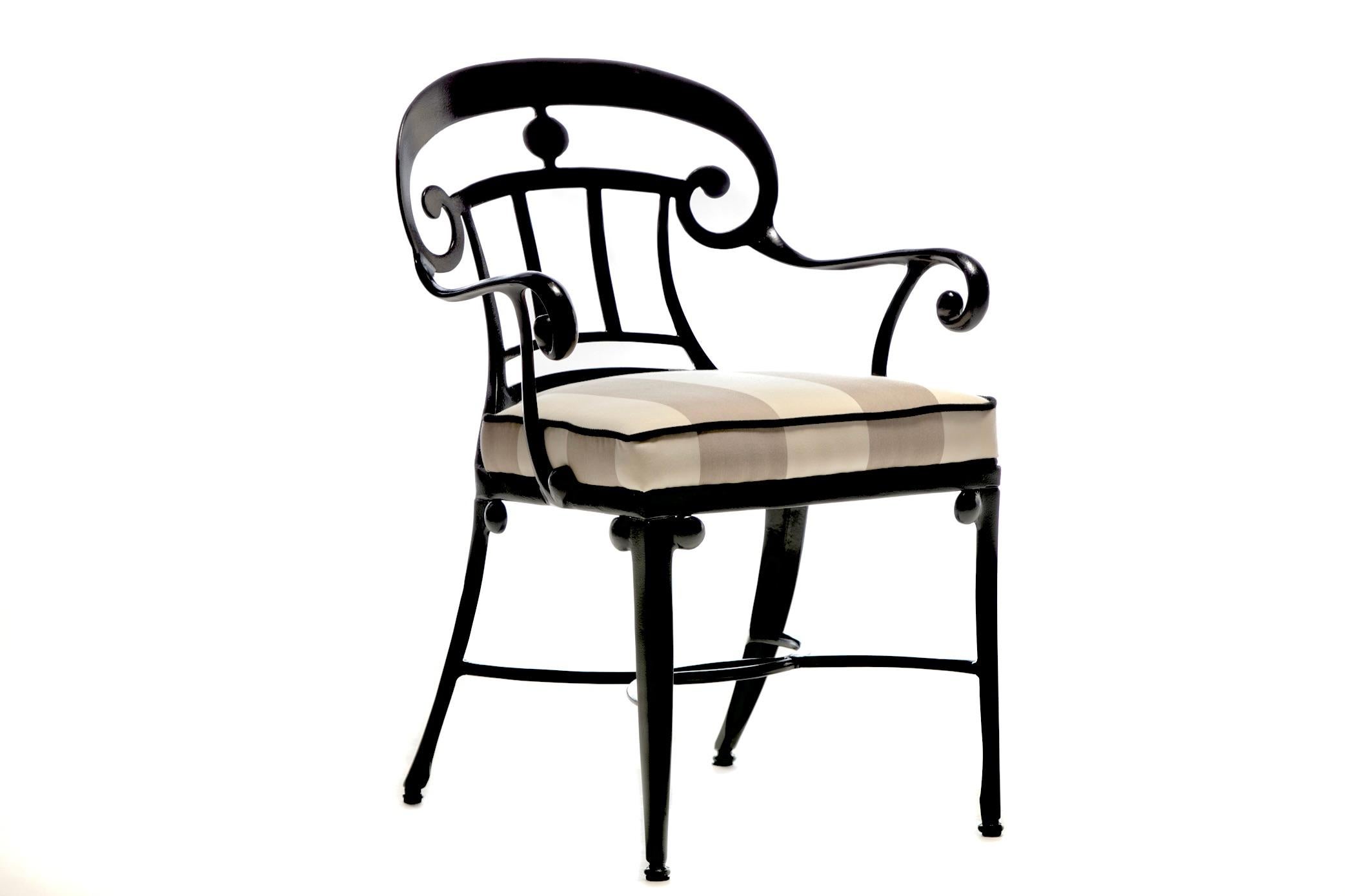Hollywood Regency Style Set of 8 Indoor Outdoor Black Dining Chairs For Sale 1