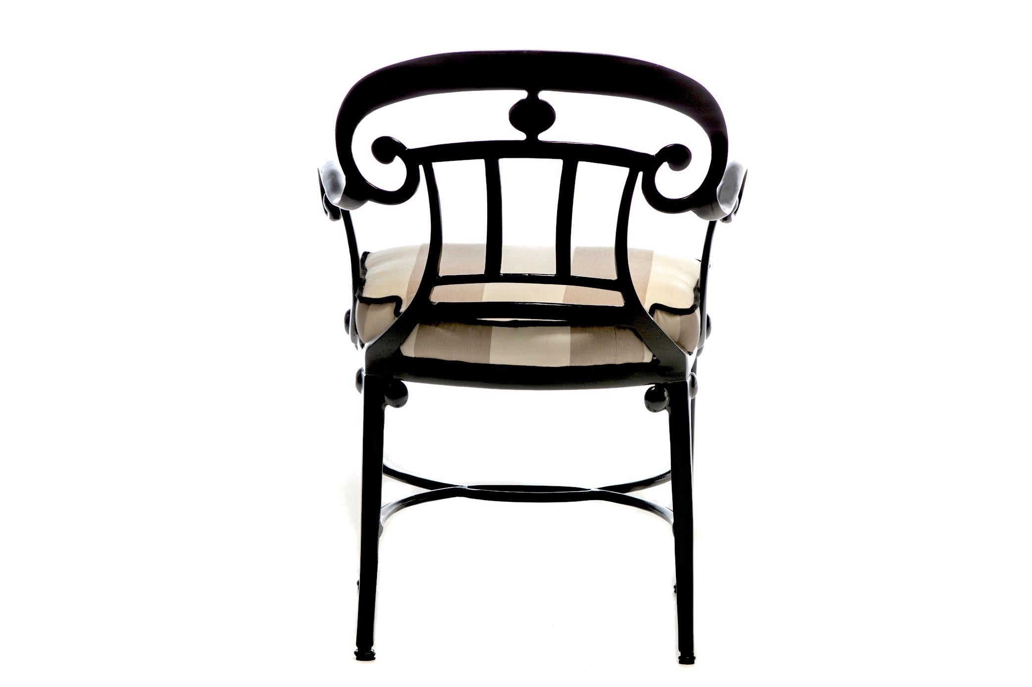 Hollywood Regency Style Set of 8 Indoor Outdoor Black Dining Chairs For Sale 3