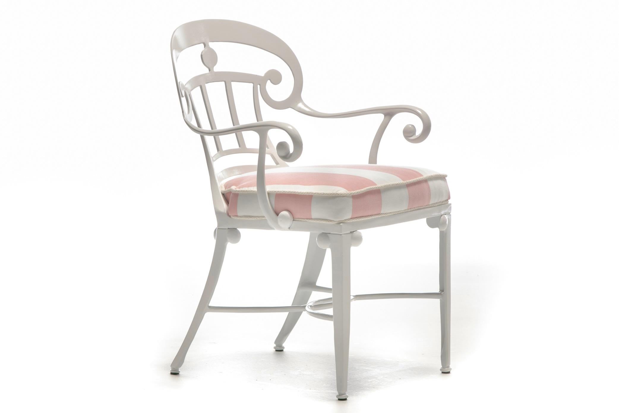 Hollywood Regency Style Set of 8 Indoor Outdoor White Dining Chairs For Sale 2