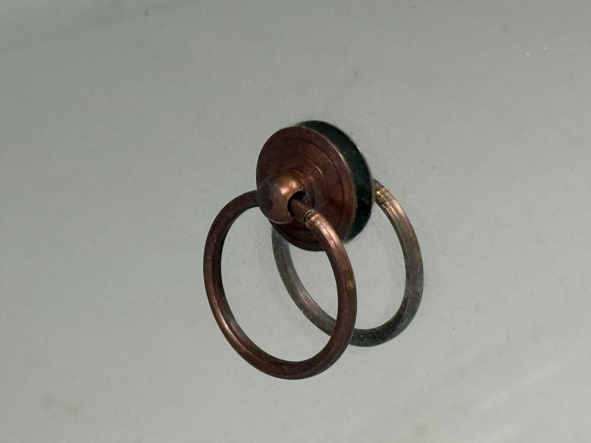 Style Hollywood Regency, feuille d'argent, verre dépoli, tables de nuit à miroir en vente 4