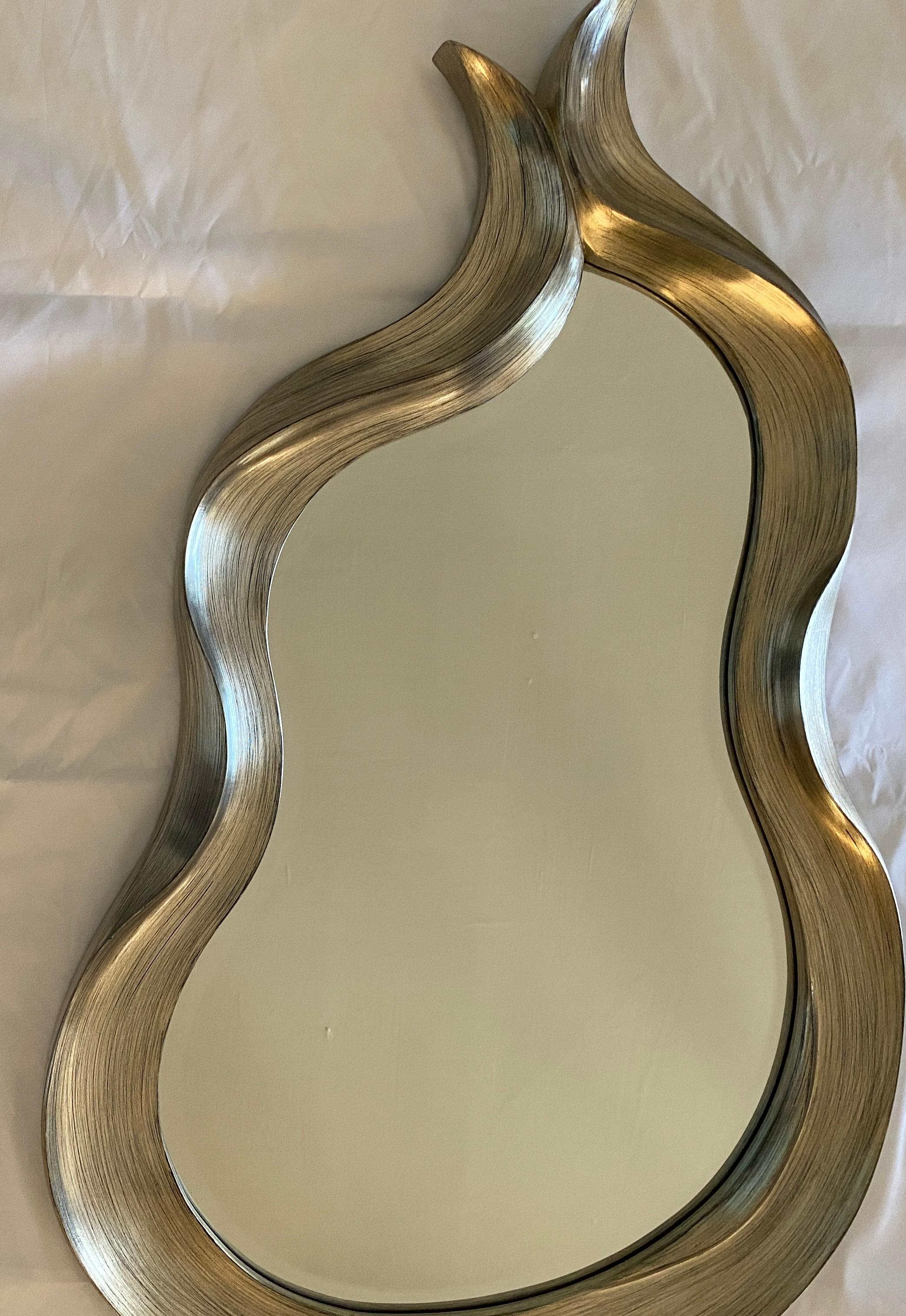 Hollywood Regency Style Curved Silvered Mirror In Good Condition For Sale In Miami, FL