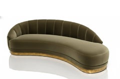 Hollywood Regency Style Sofa mit geschwungener Silhouette von Mondo Design Studio