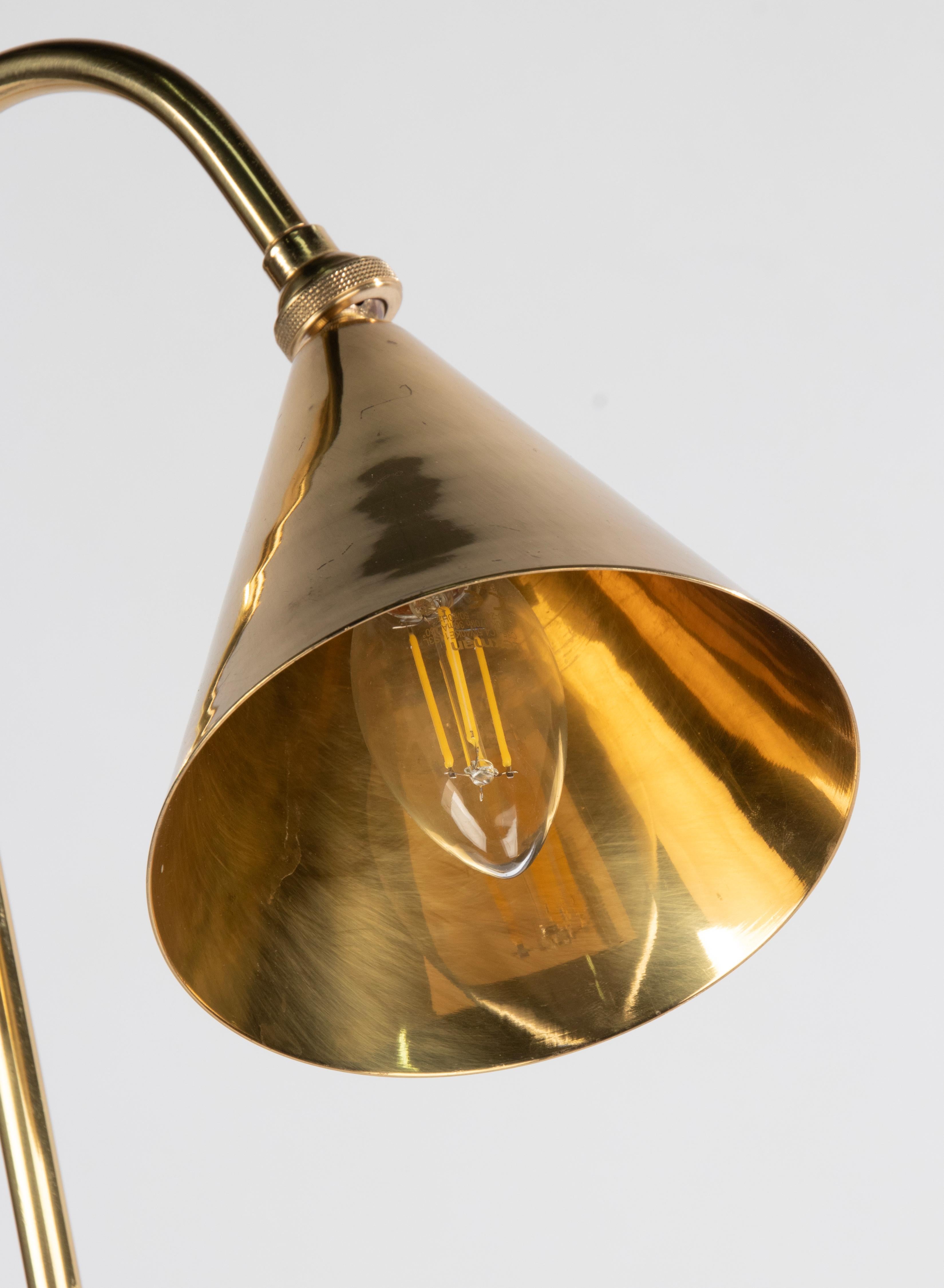 Hollywood-Regency-Tischlampe im Hollywood-Regency-Stil - verstellbar - Messingfarbenes Metall   im Angebot 1