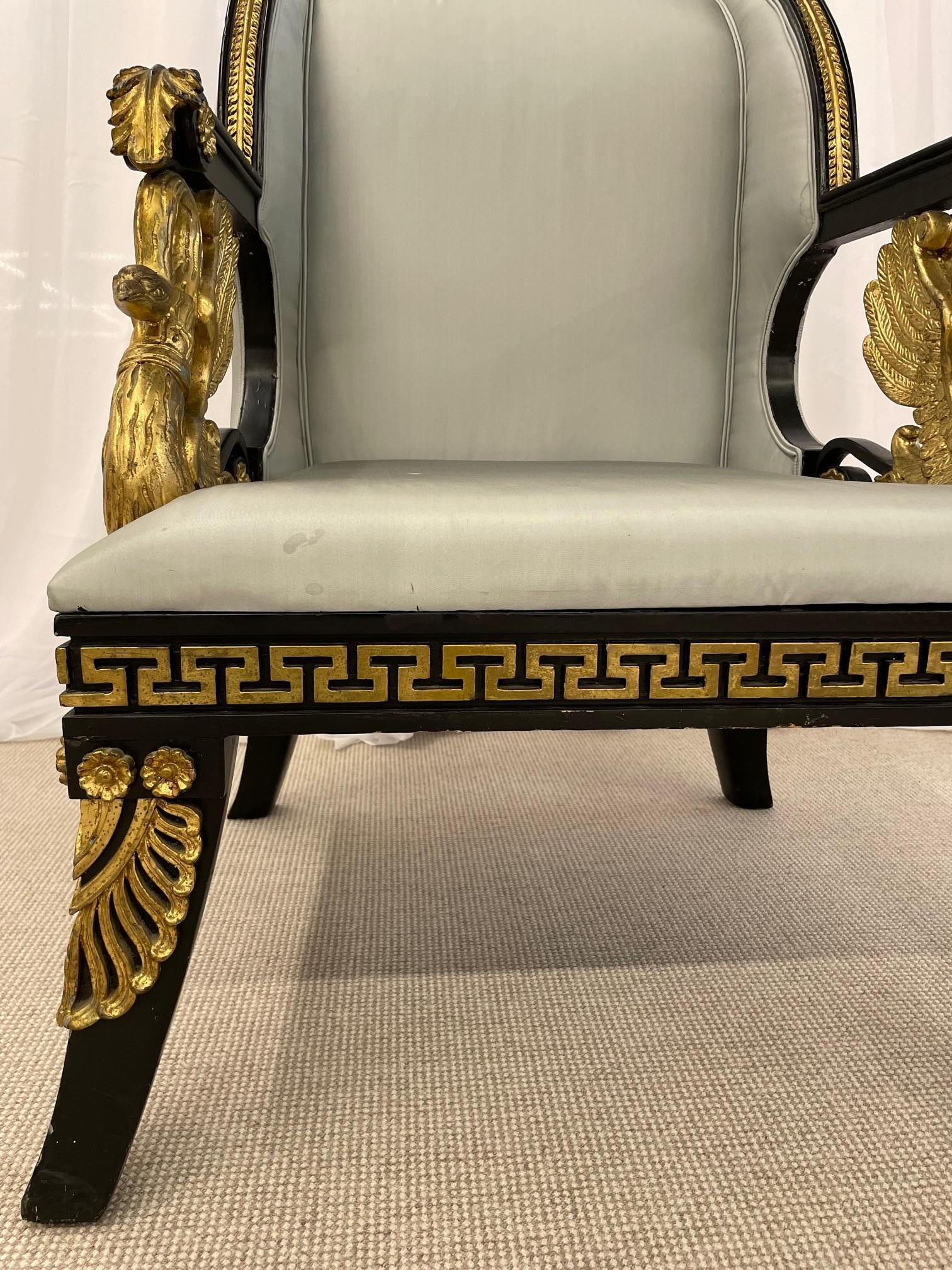 Hollywood Regency Style Throne, Lounge, Chair In Good Condition In Stamford, CT