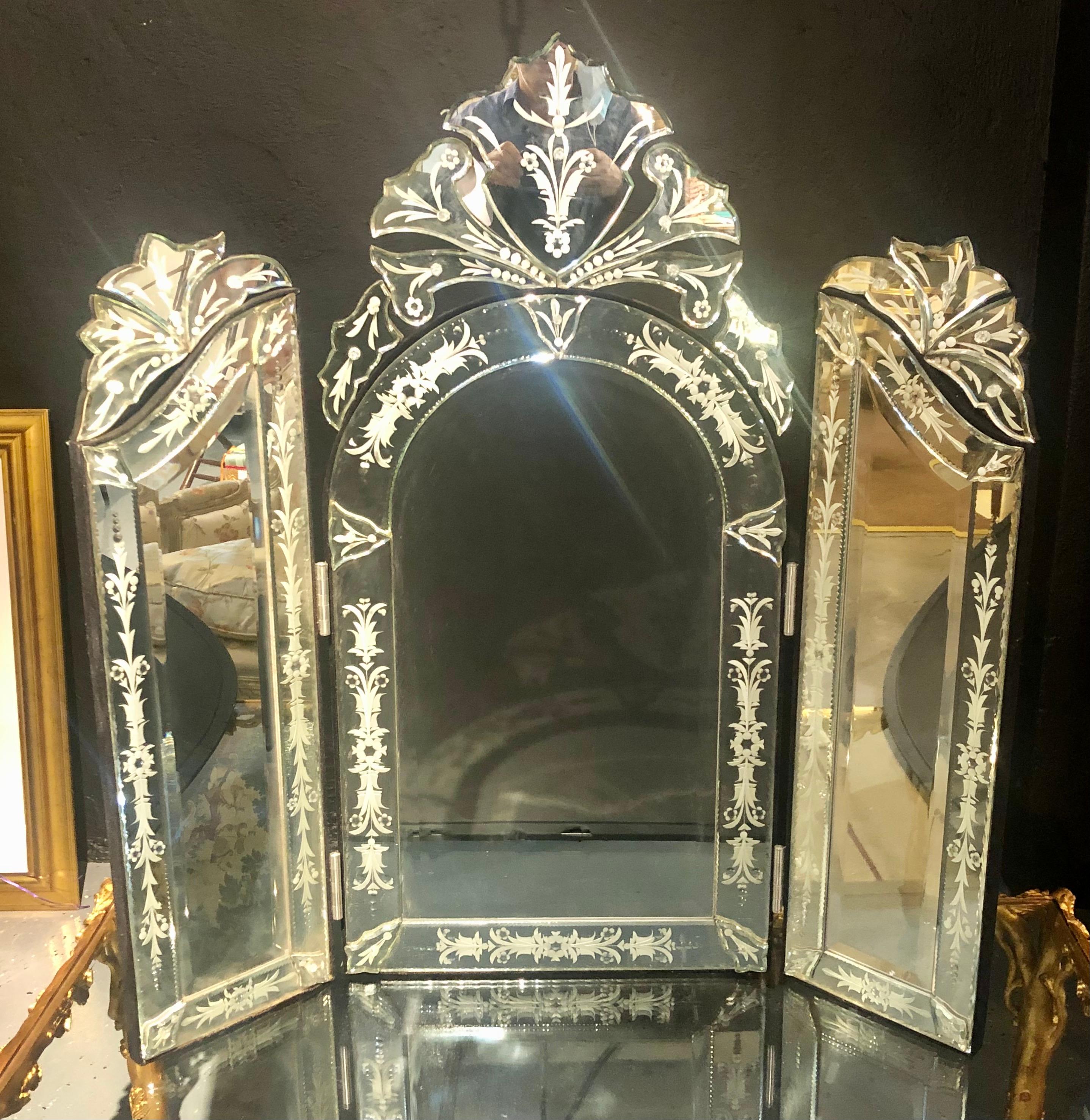 Hollywood Regency Style Tri-Fold Etched Glass Vanity or Table Mirror In Good Condition In Stamford, CT