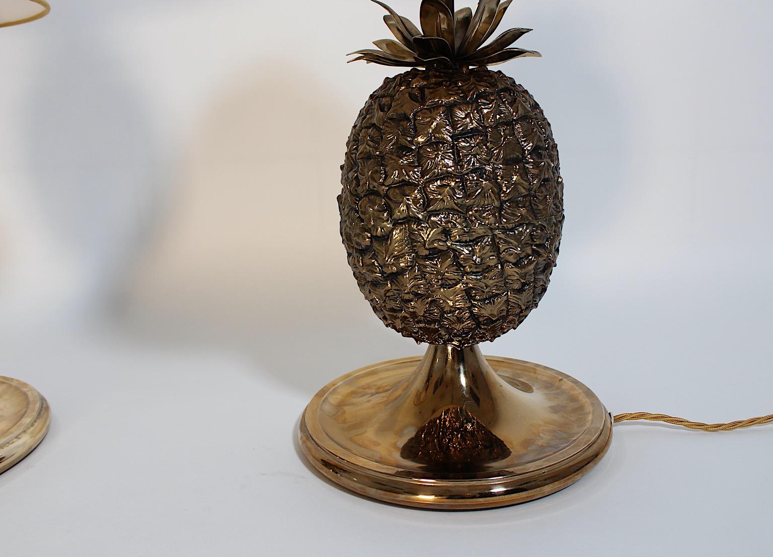 Hollywood Regency Style Vintage Brass Organic Pineapple Table Lamps Pair 1970s  For Sale 4