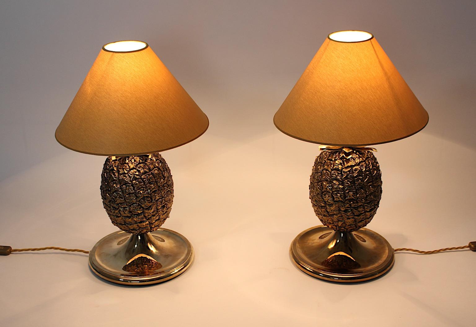 Italian Hollywood Regency Style Vintage Brass Organic Pineapple Table Lamps Pair 1970s  For Sale